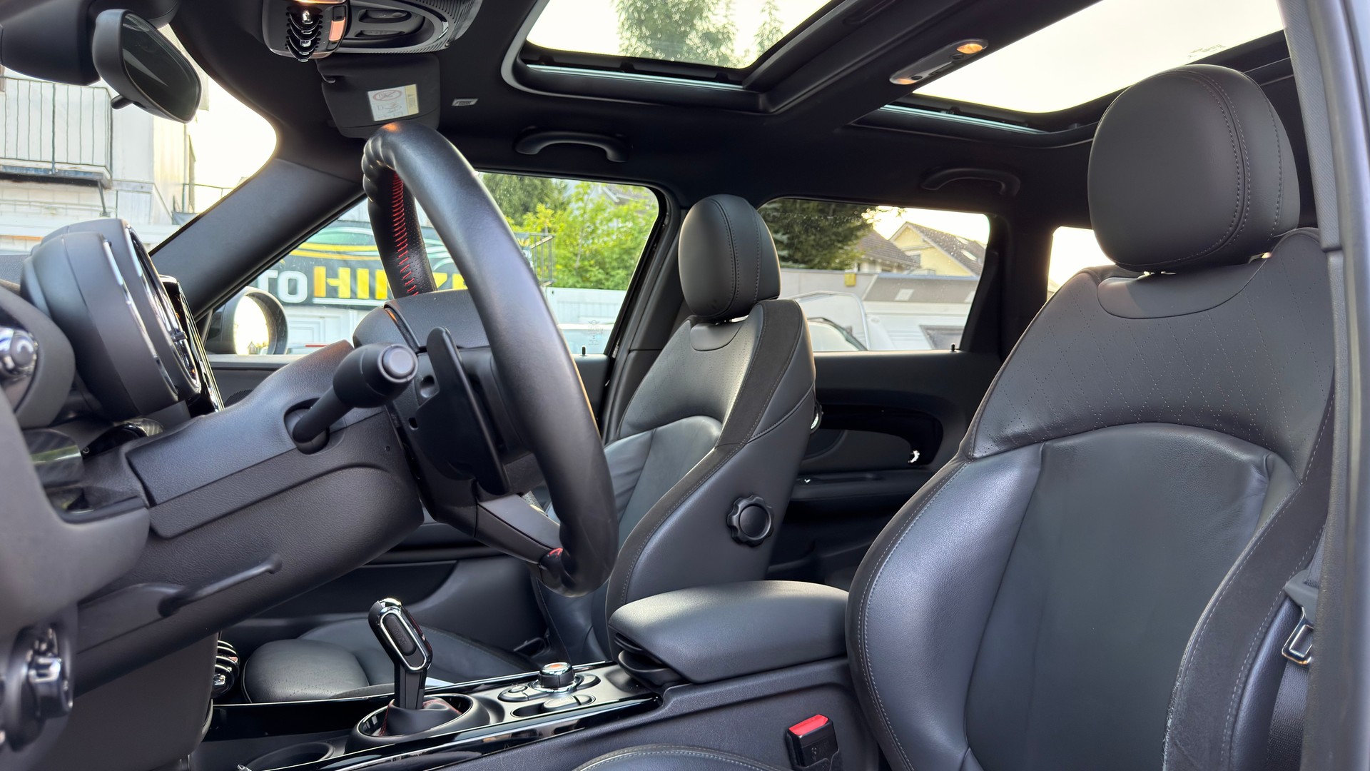 MINI Clubman Cooper John Cooper Works ALL4 Steptronic-image-8