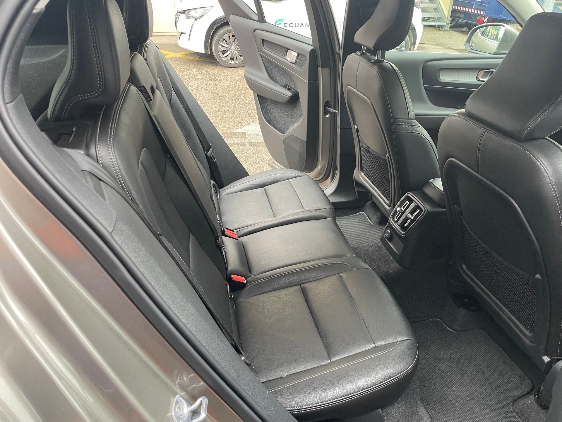 VOLVO XC40 T5 TwE Inscription DCT-image-14