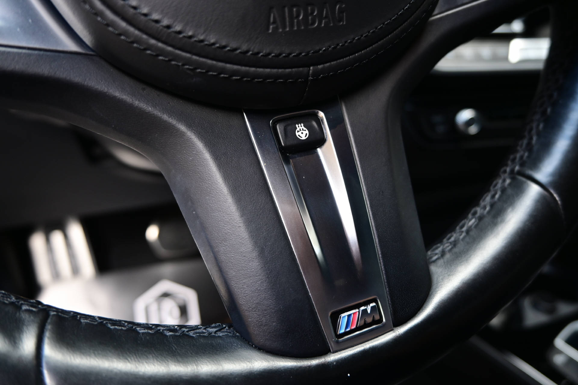 BMW M135i xDrive-image-14