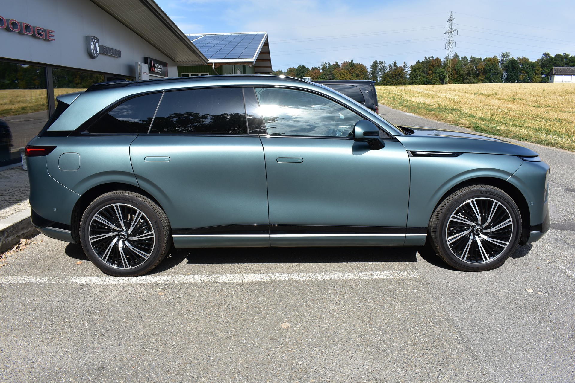 XPENG G9 93kWh Performance AWD-image-4