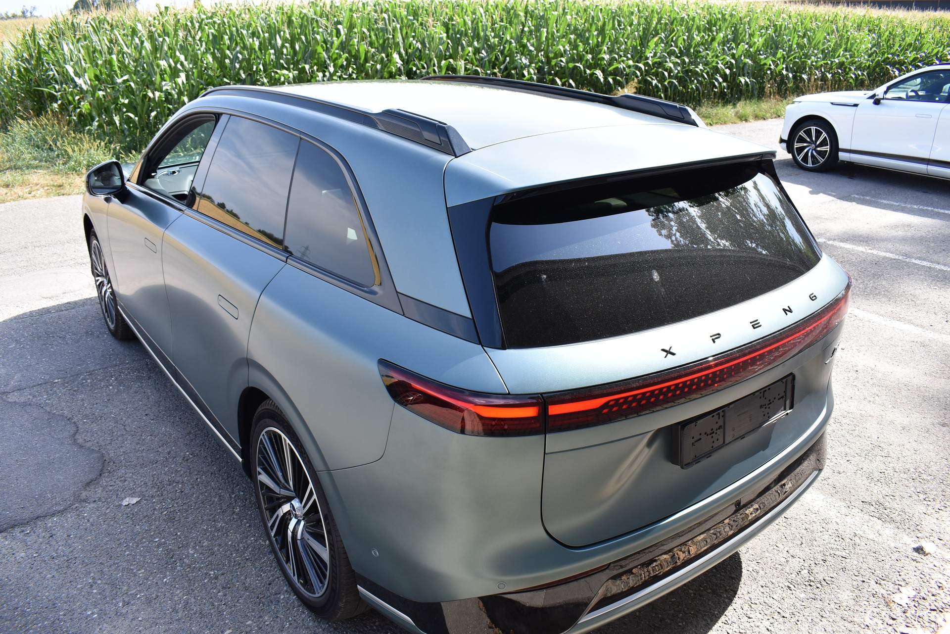 XPENG G9 93kWh Performance AWD-image-8