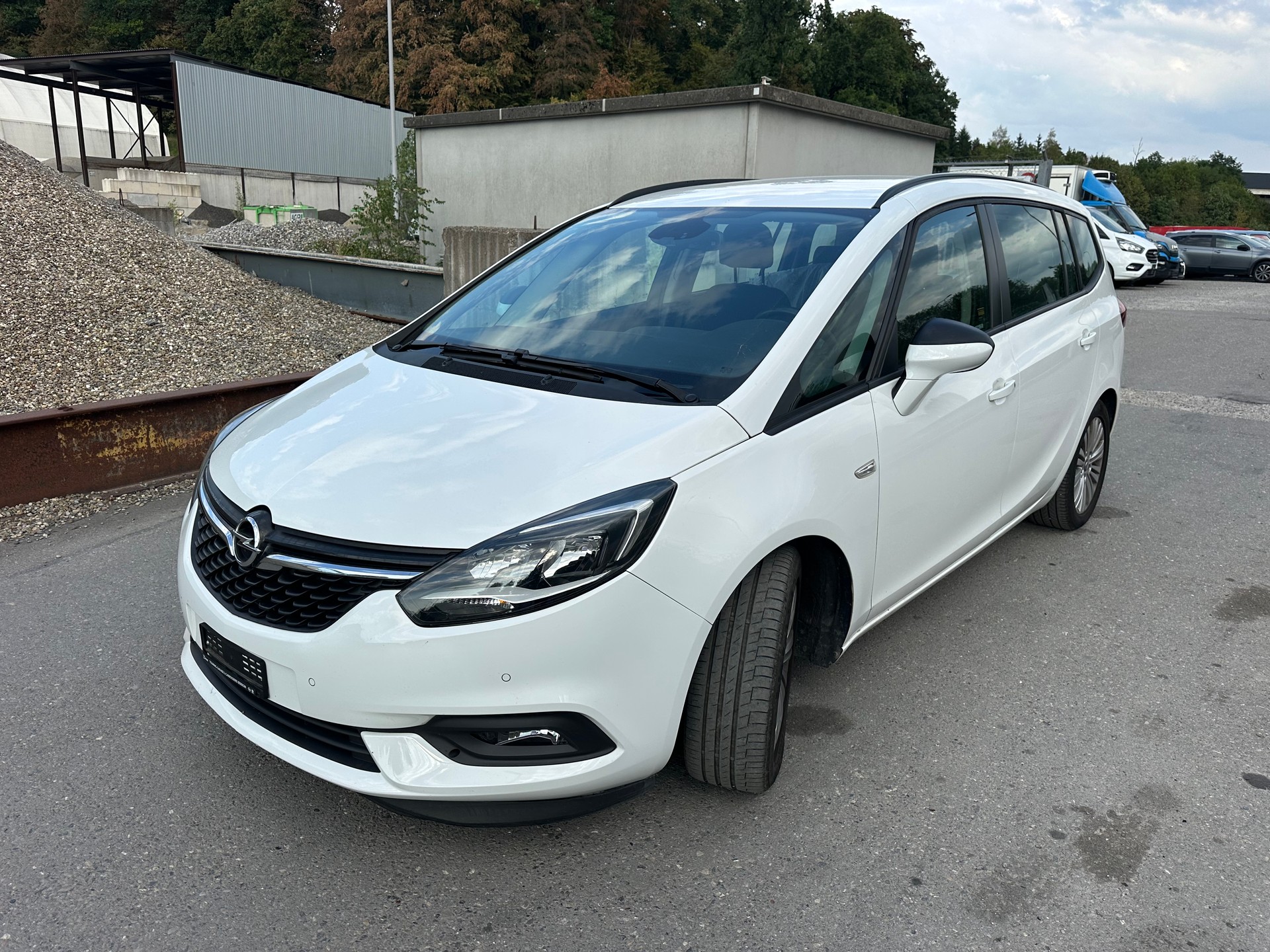 OPEL Zafira 1.4i 16V Turbo Enjoy Automatic-image-2