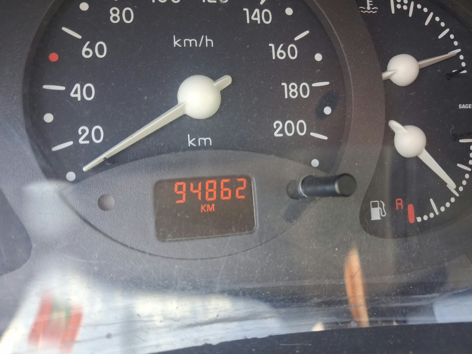RENAULT Clio 1.6 RT Advantage-image-7