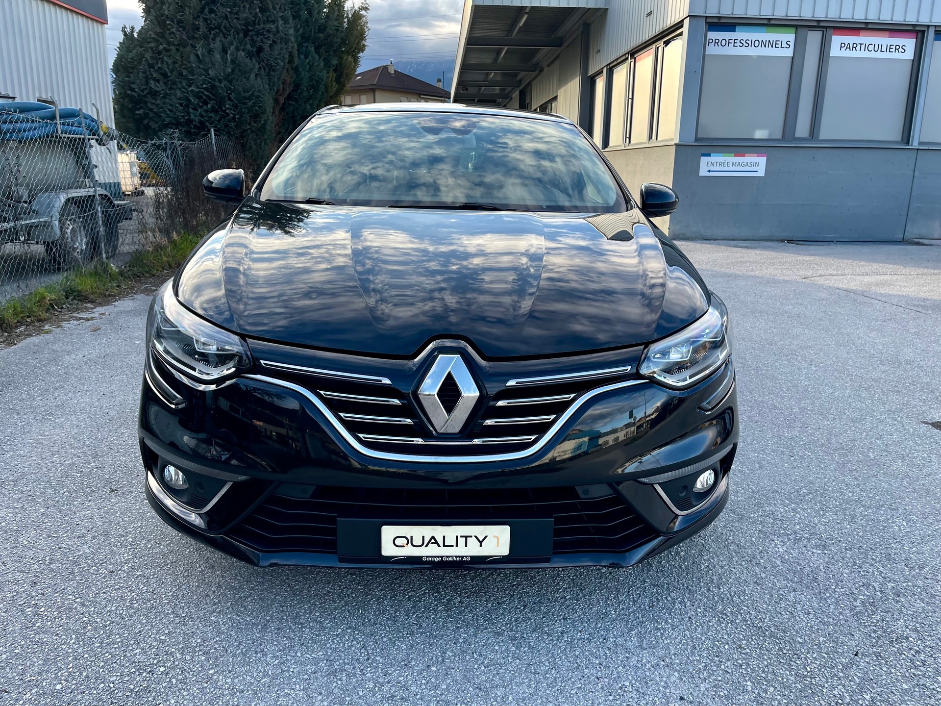 RENAULT Mégane 1.2 16V Turbo Bose-image-5