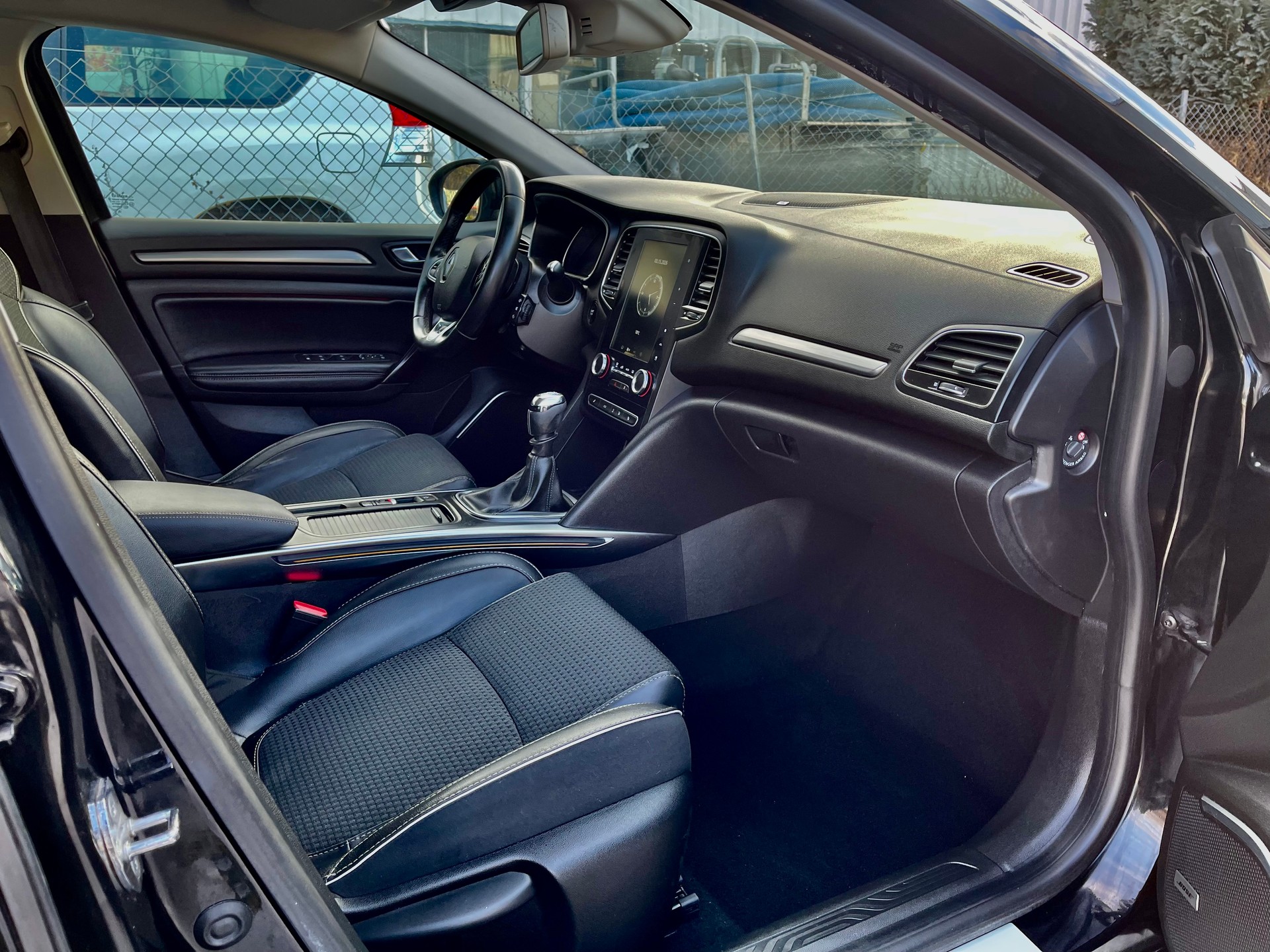 RENAULT Mégane 1.2 16V Turbo Bose-image-7