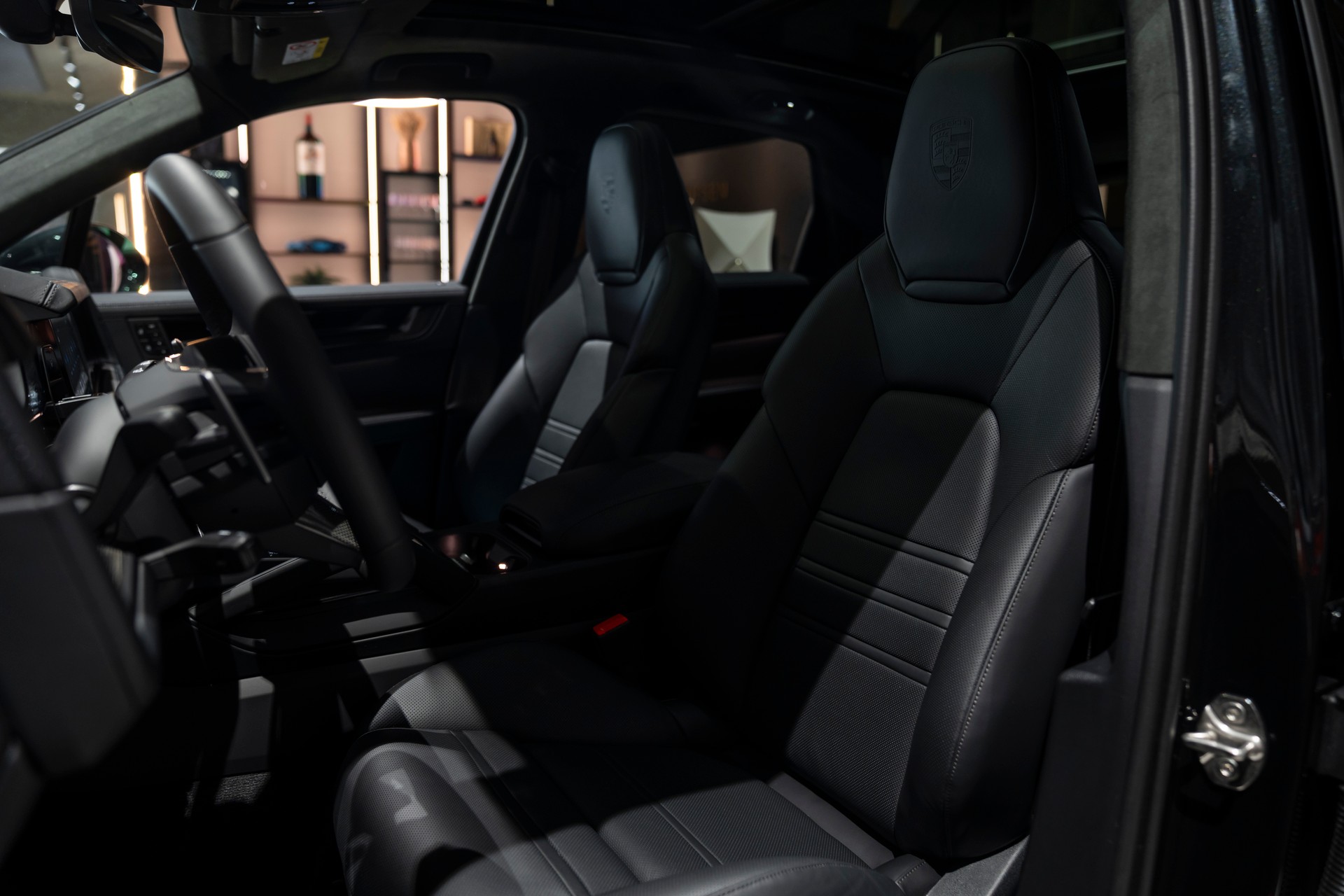 PORSCHE Cayenne GTS Tiptronic-image-7
