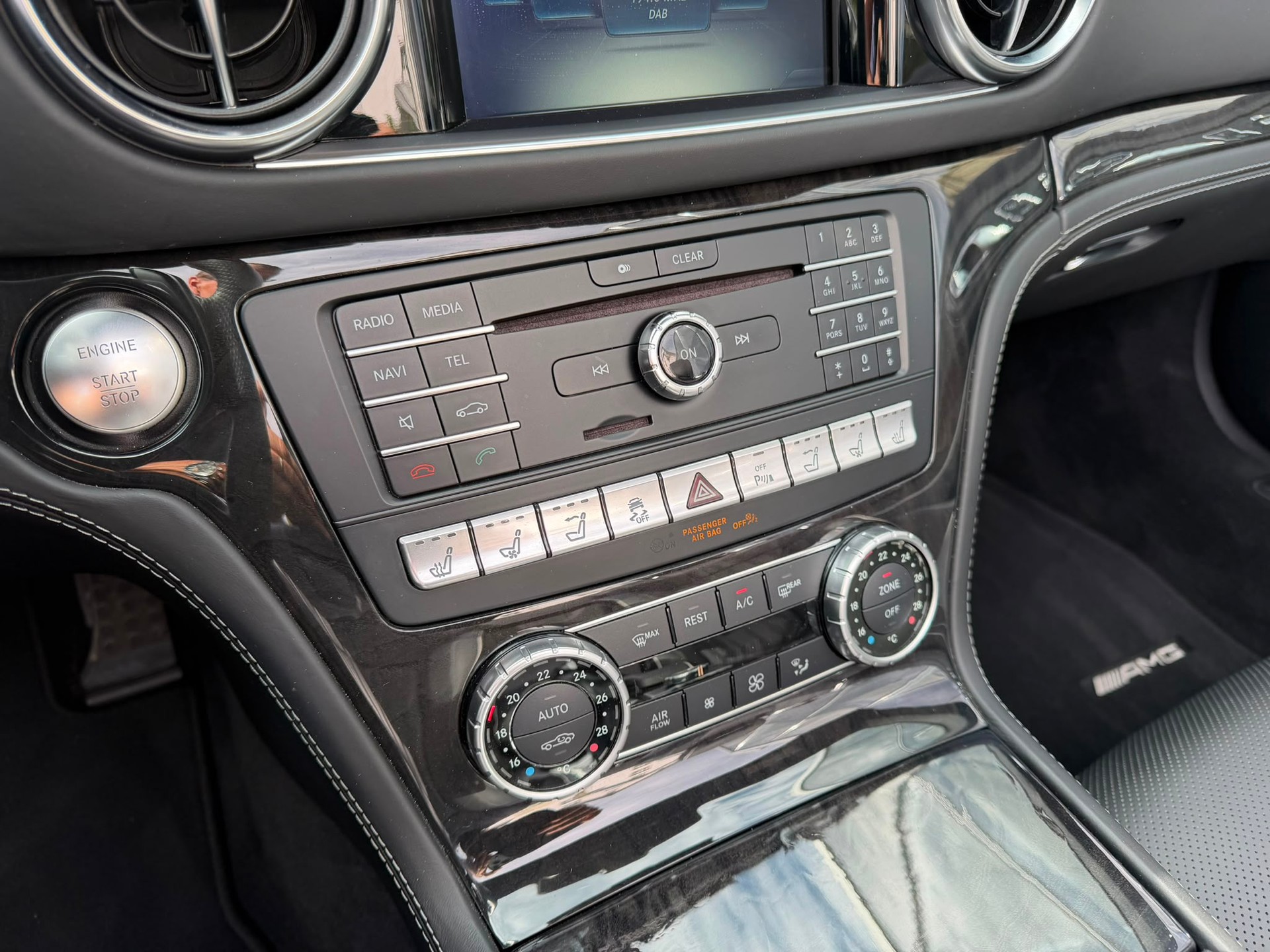 MERCEDES-BENZ SL 400 9G-Tronic-image-15