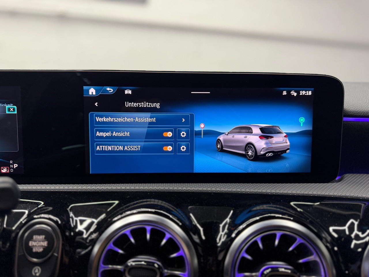 MERCEDES-BENZ A 45 S AMG 4Matic+ Speedshift | Facelift | 360° Kamera | Ambientebeleuchtung-image-19