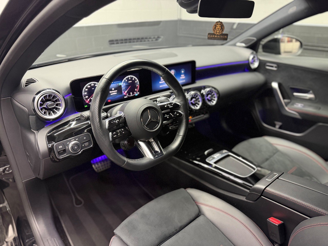 MERCEDES-BENZ A 45 S AMG 4Matic+ Speedshift | Facelift | 360° Kamera | Ambientebeleuchtung-image-14