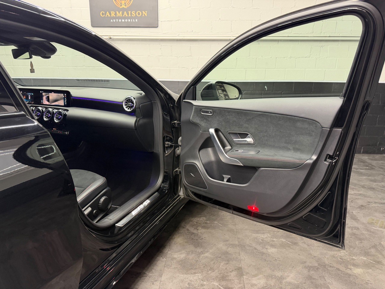 MERCEDES-BENZ A 45 S AMG 4Matic+ Speedshift | Facelift | 360° Kamera | Ambientebeleuchtung-image-27