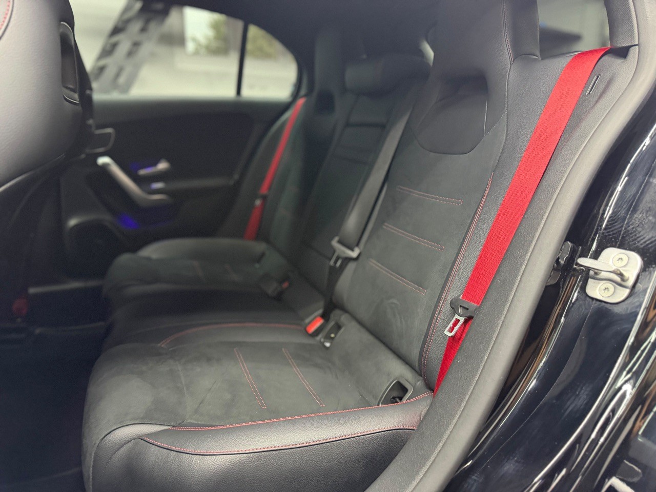 MERCEDES-BENZ A 45 S AMG 4Matic+ Speedshift | Facelift | 360° Kamera | Ambientebeleuchtung-image-24