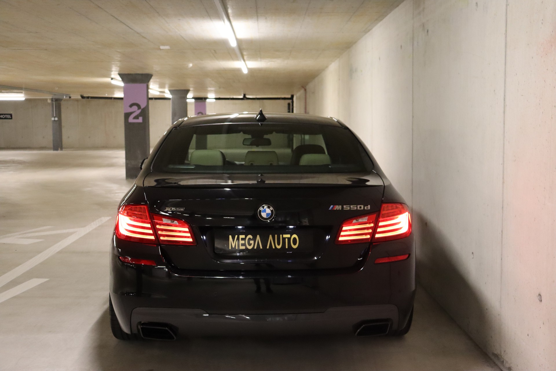 BMW M550d xDrive Steptronic-image-8