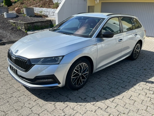 SKODA 2.0 TDI SportLine 4x4 DSG-image-0