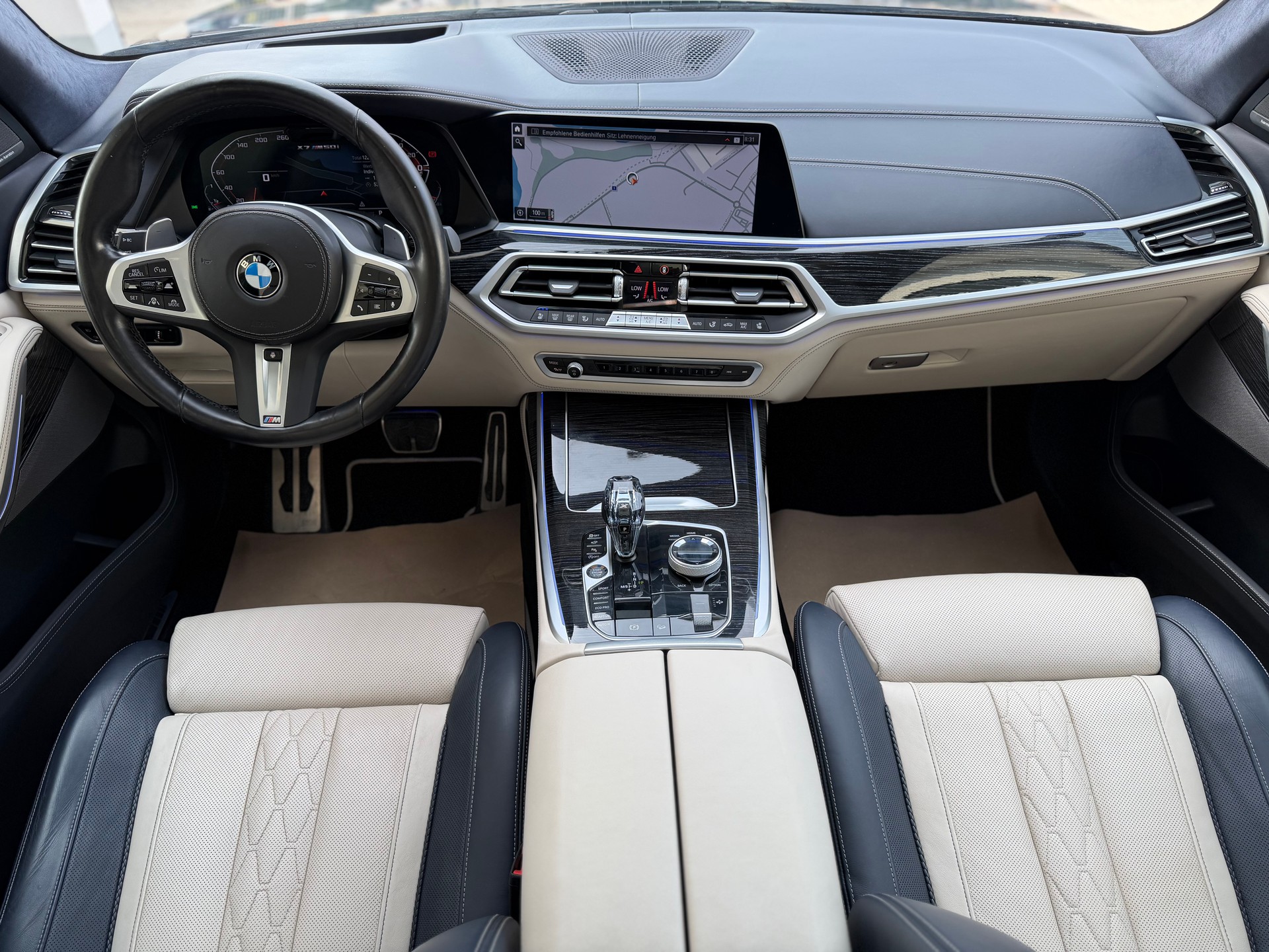 BMW X7 xDrive M50i Steptronic-image-11