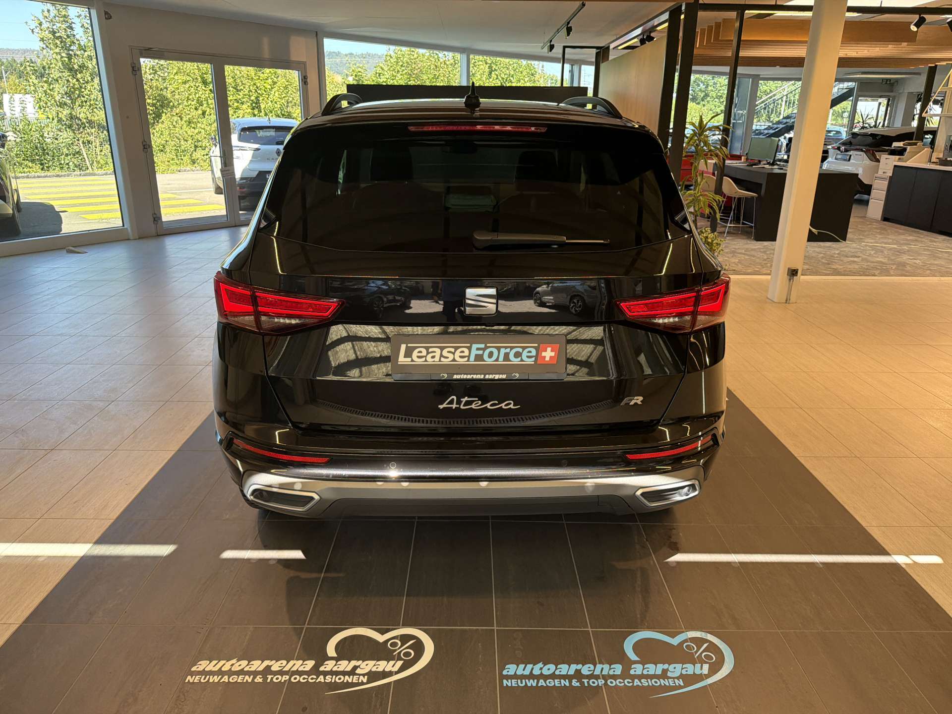 SEAT Ateca 2.0 TDi CR FR-Line DSG-Automat-image-12