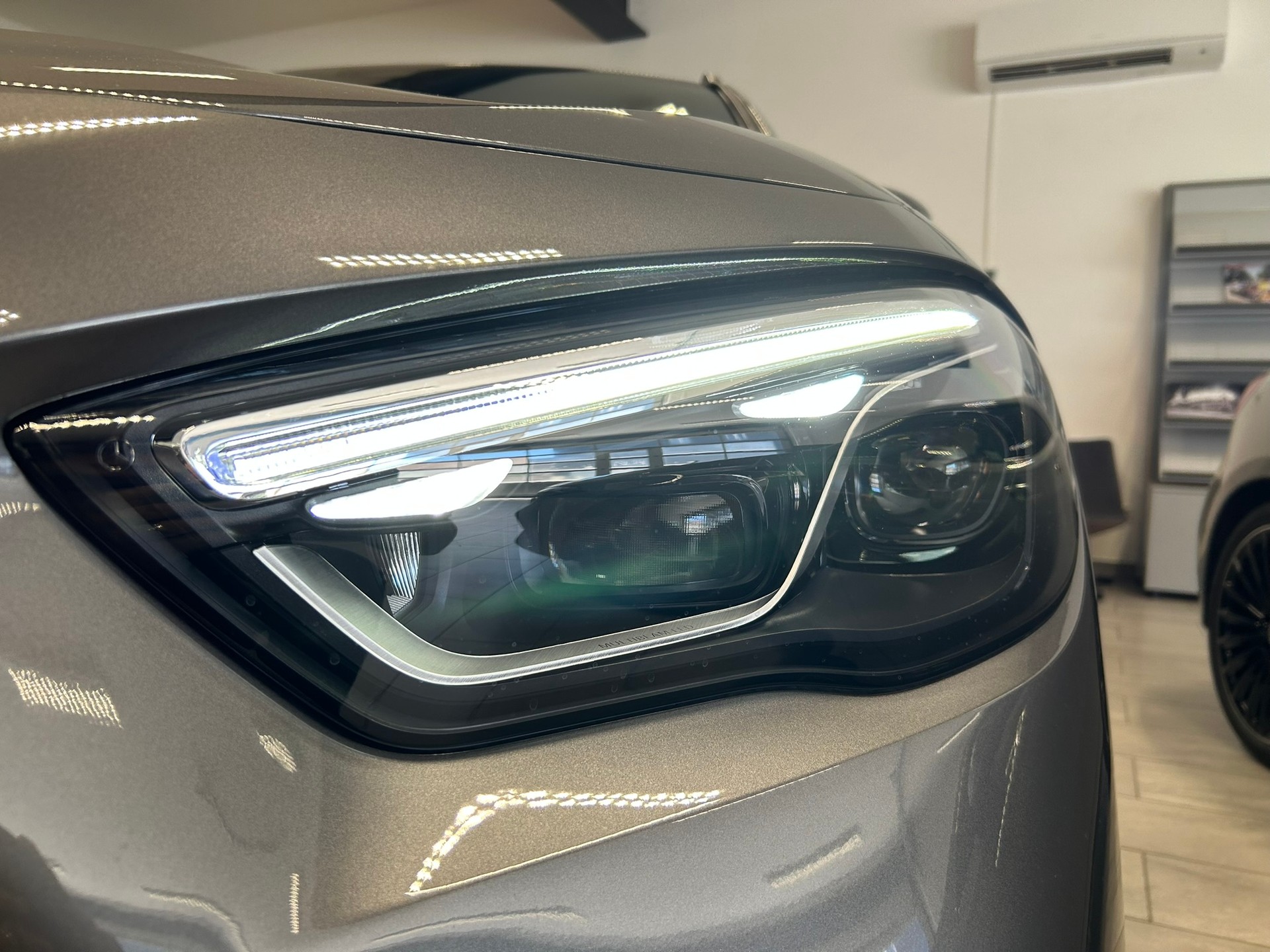 MERCEDES-BENZ GLA 200 Night Star AMG Line 7G-DCT-image-7