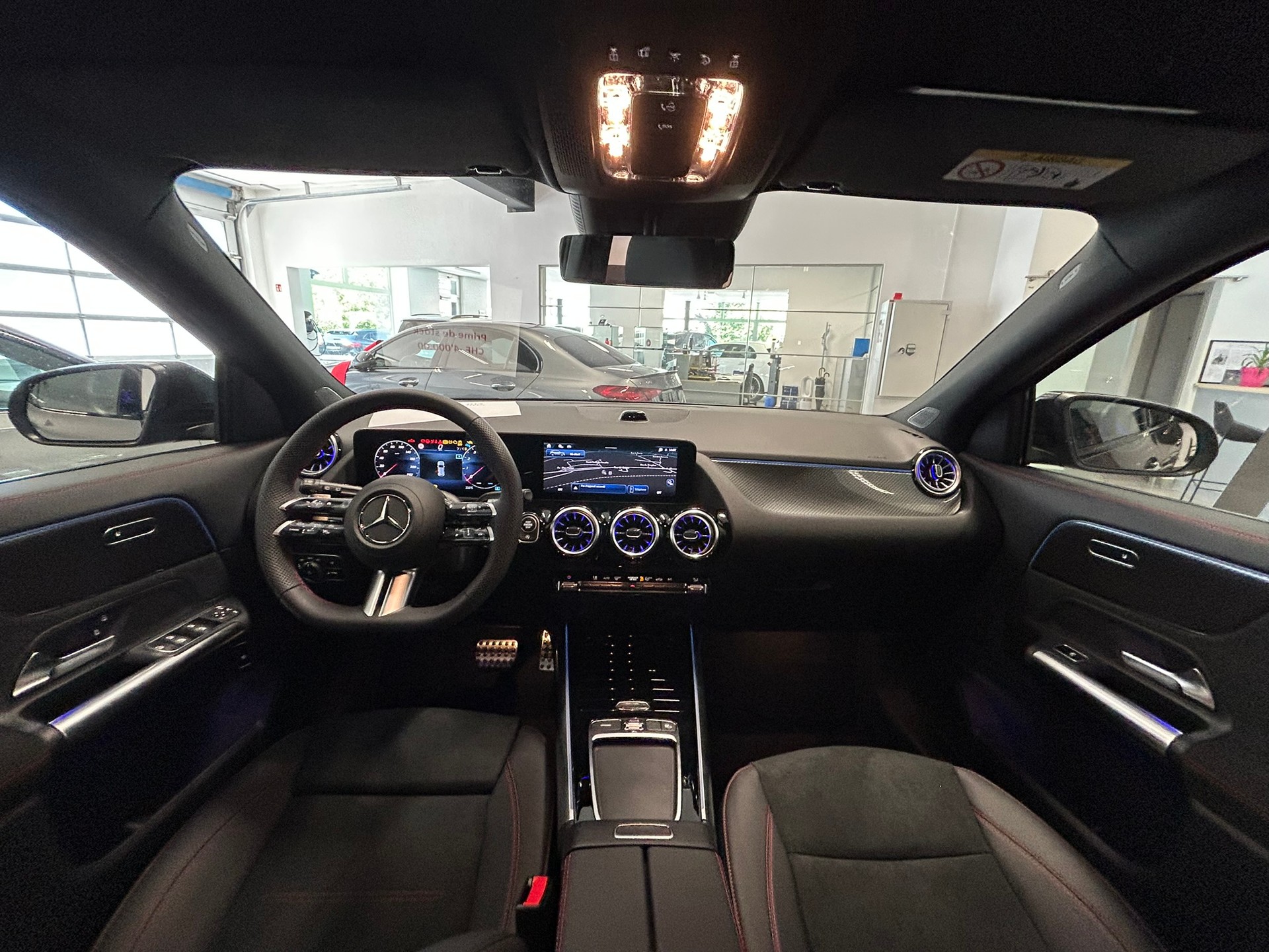 MERCEDES-BENZ GLA 200 Night Star AMG Line 7G-DCT-image-10