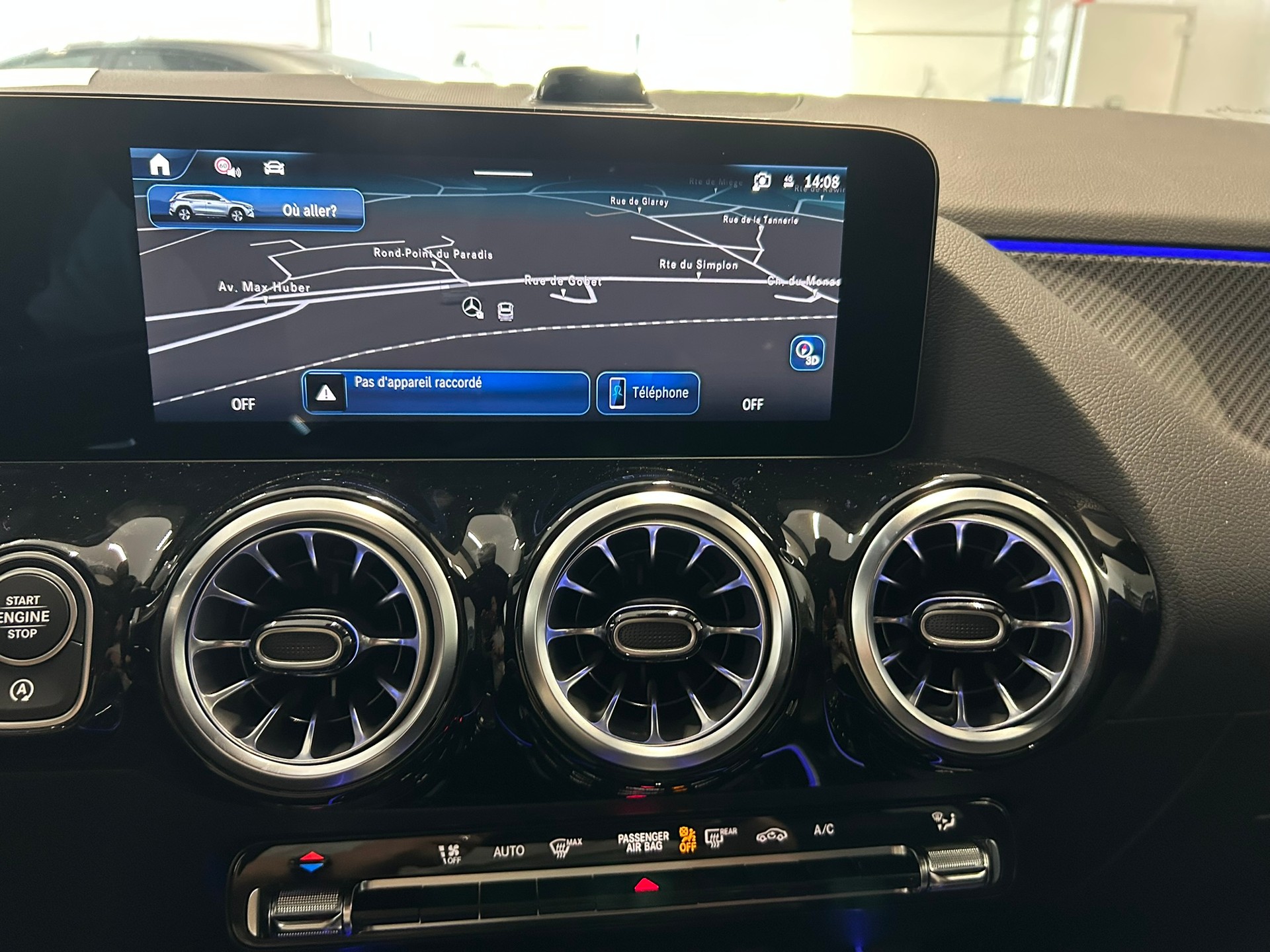 MERCEDES-BENZ GLA 200 Night Star AMG Line 7G-DCT-image-14