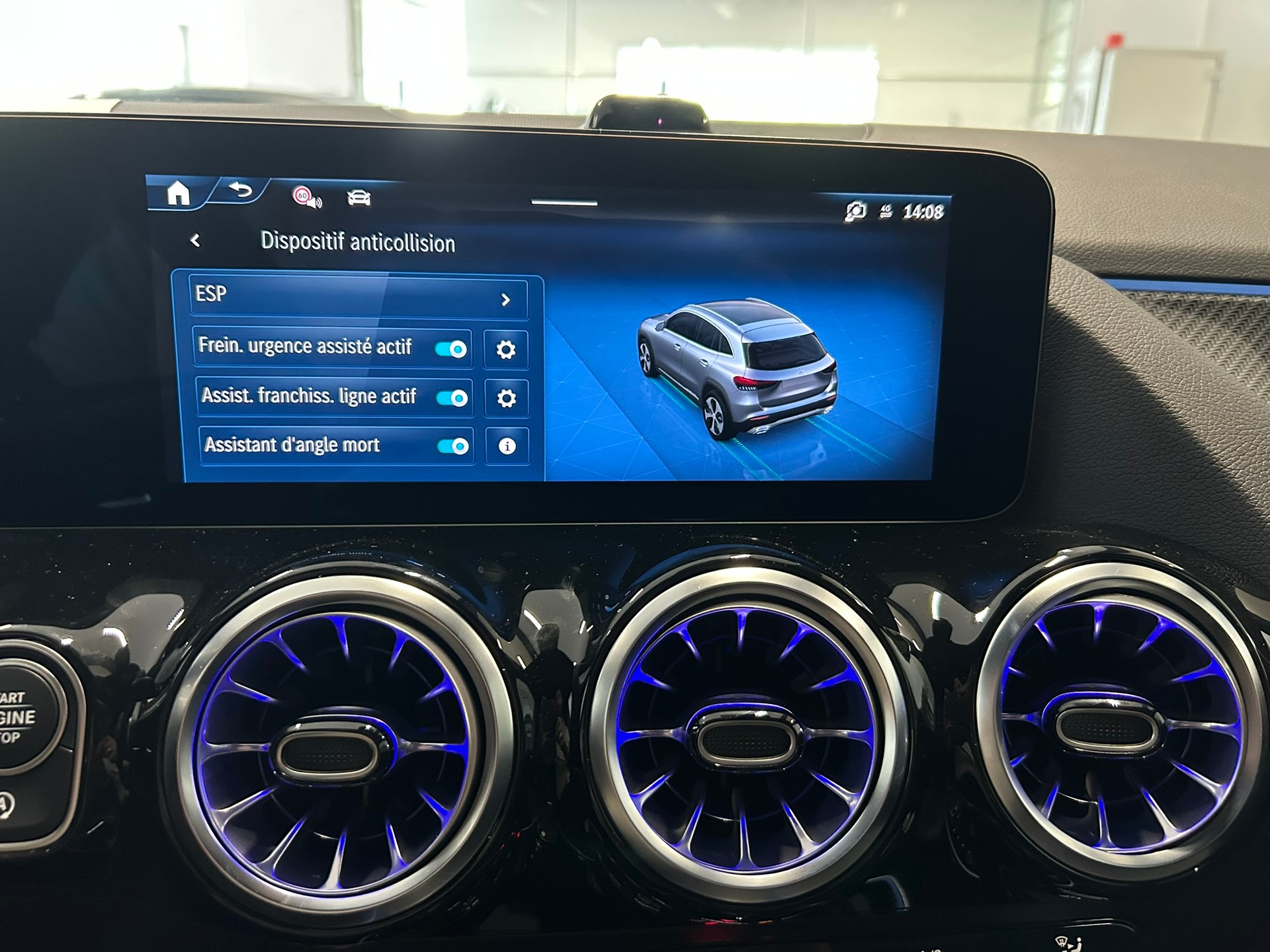 MERCEDES-BENZ GLA 200 Night Star AMG Line 7G-DCT-image-16