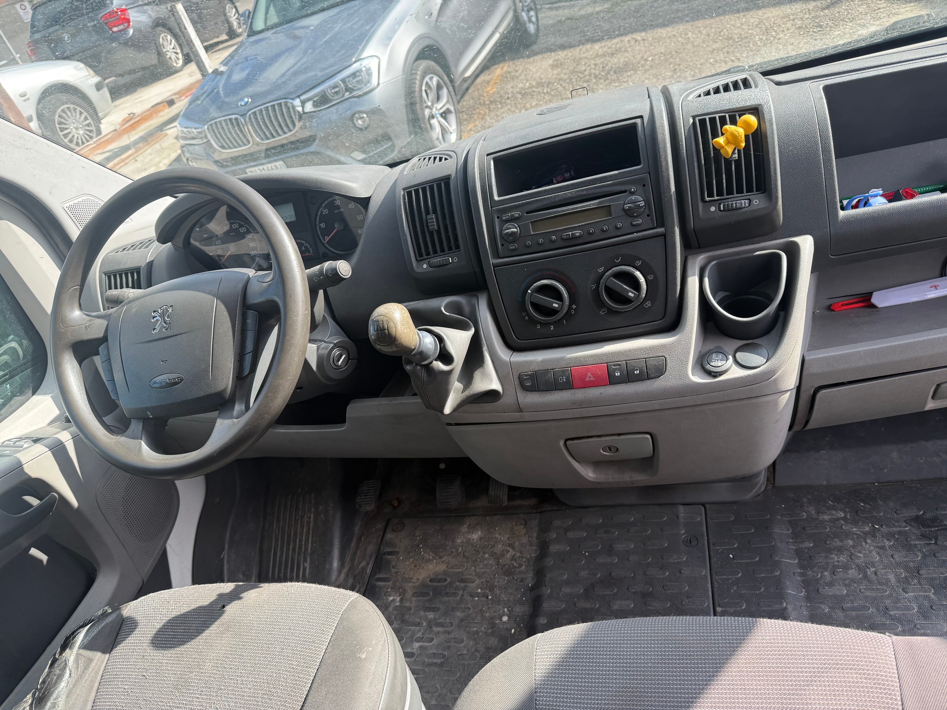 PEUGEOT Boxer 2.2 HDI 335 L3H3-image-6