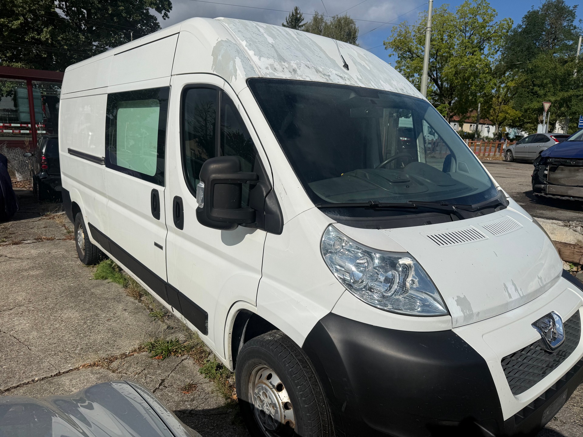 PEUGEOT Boxer 2.2 HDI 335 L3H3-image-3