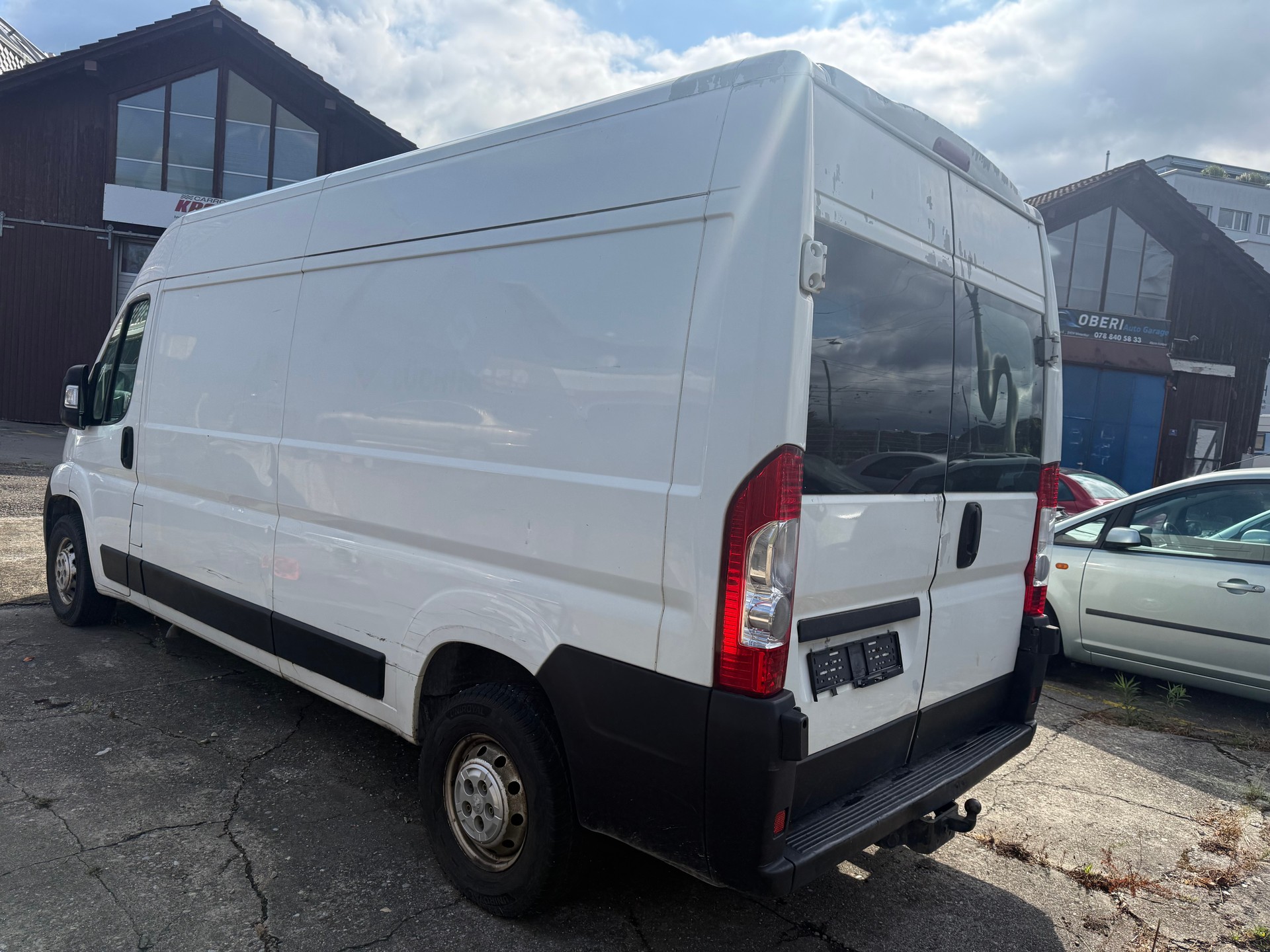 PEUGEOT Boxer 2.2 HDI 335 L3H3-image-10