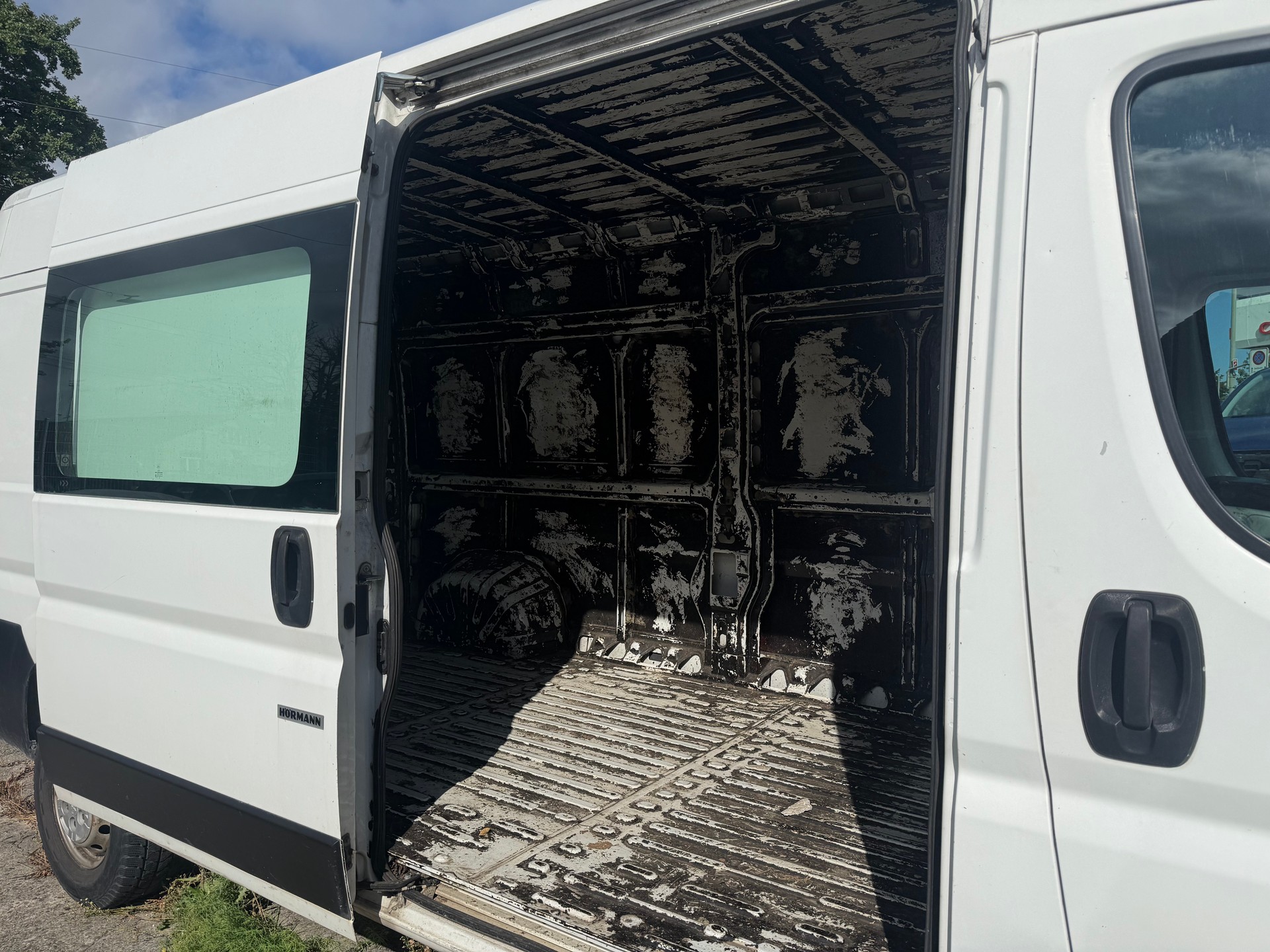 PEUGEOT Boxer 2.2 HDI 335 L3H3-image-4