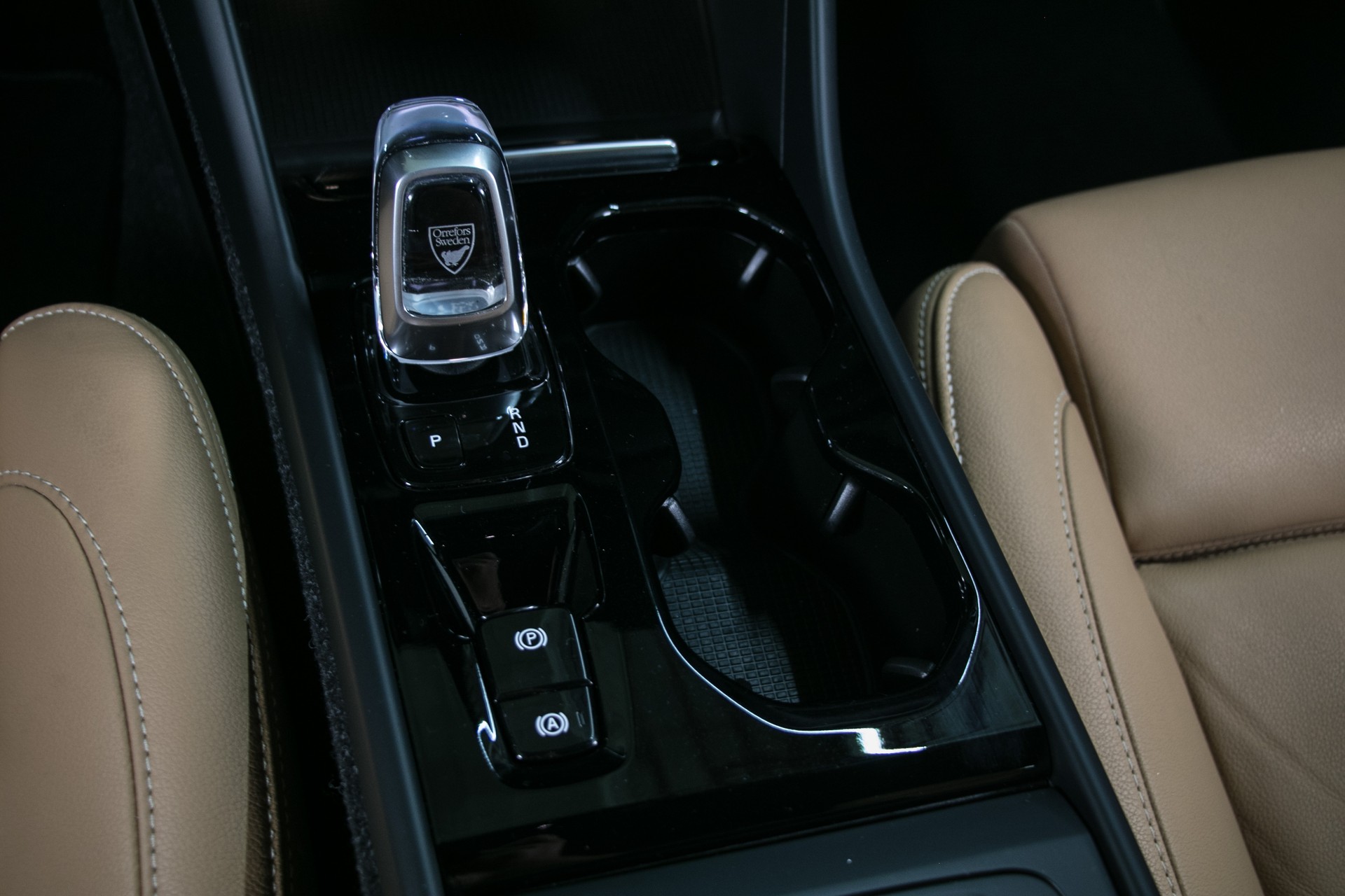 VOLVO XC40 T3 Inscription Geartronic-image-7