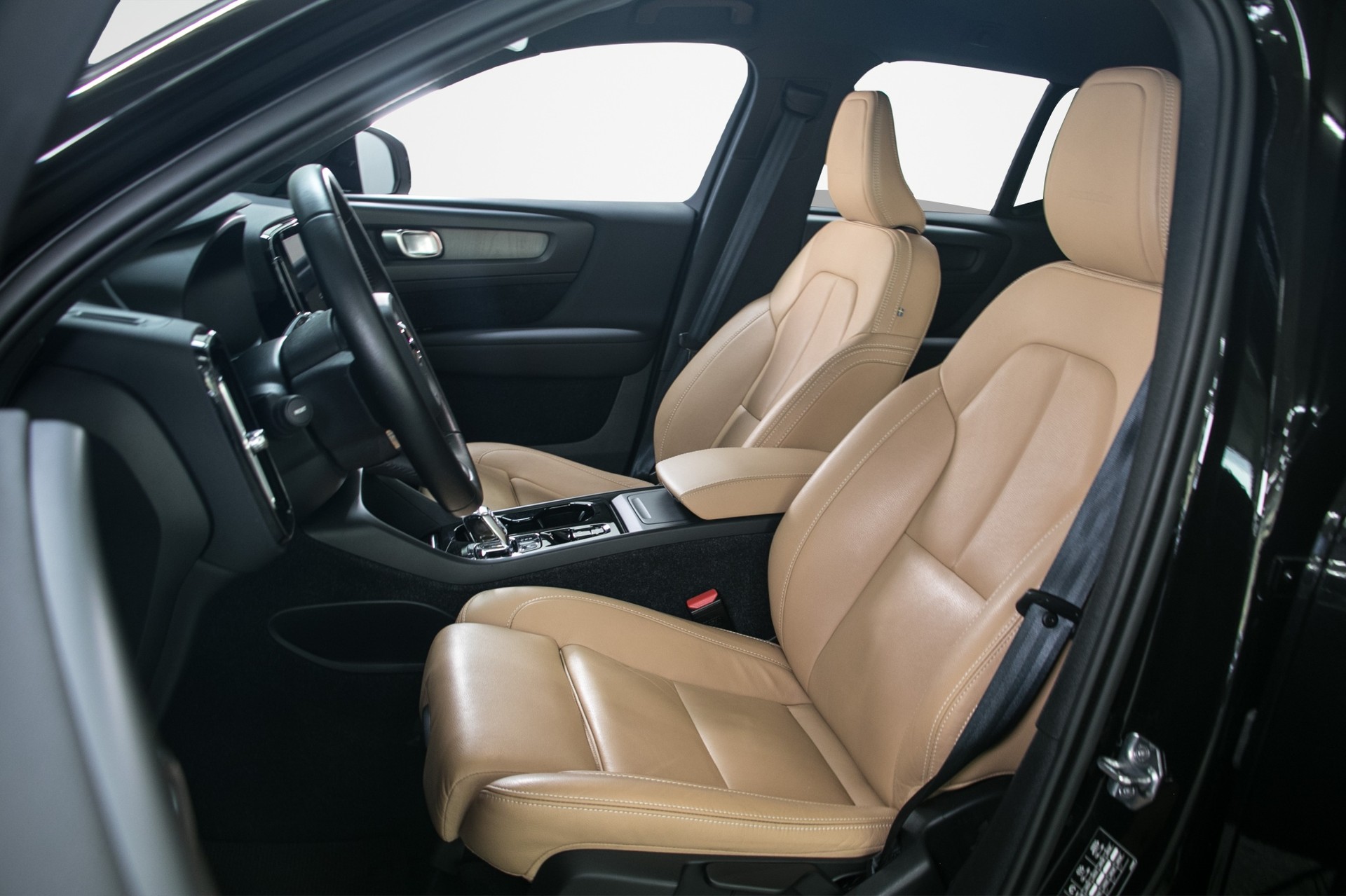 VOLVO XC40 T3 Inscription Geartronic-image-8