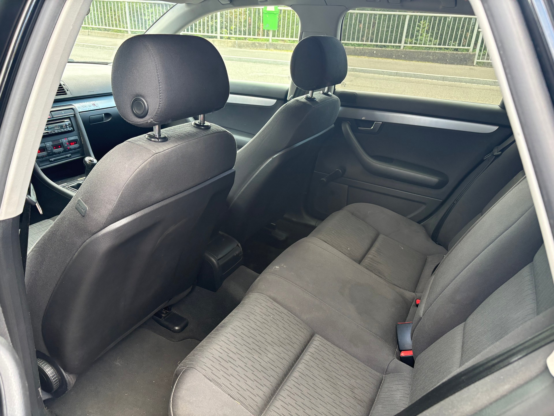 AUDI A4-image-8