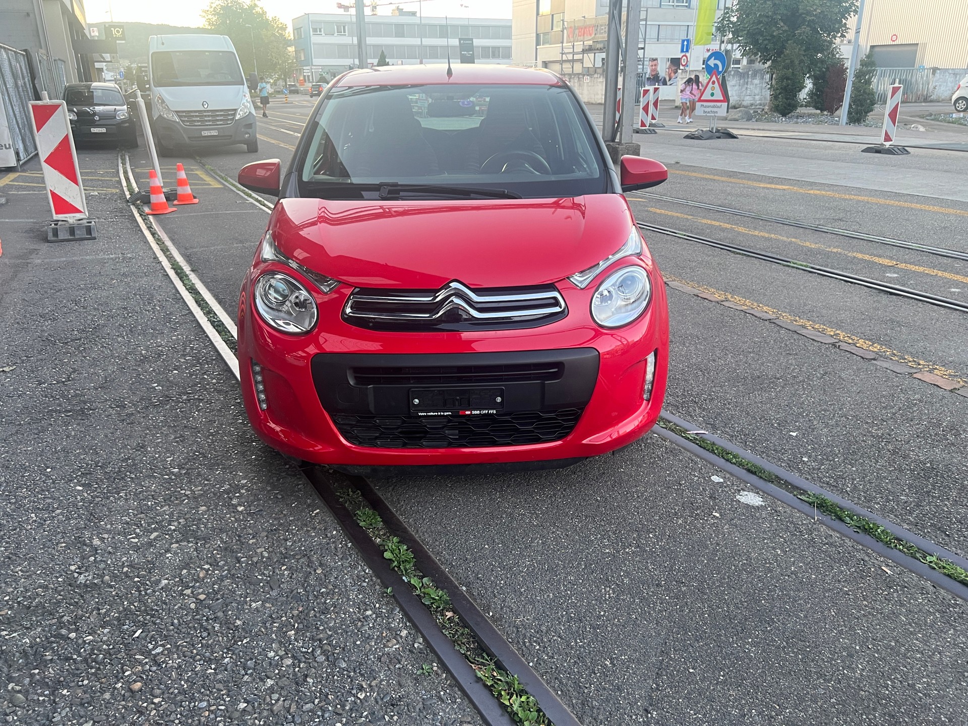 CITROEN C1 1.0 VTi Shine Stop&Start-image-1