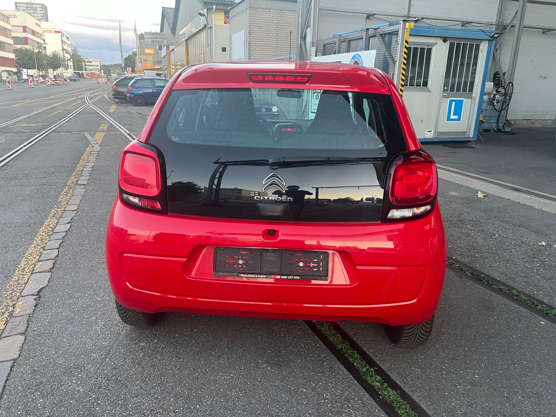 CITROEN C1 1.0 VTi Shine Stop&Start-image-5