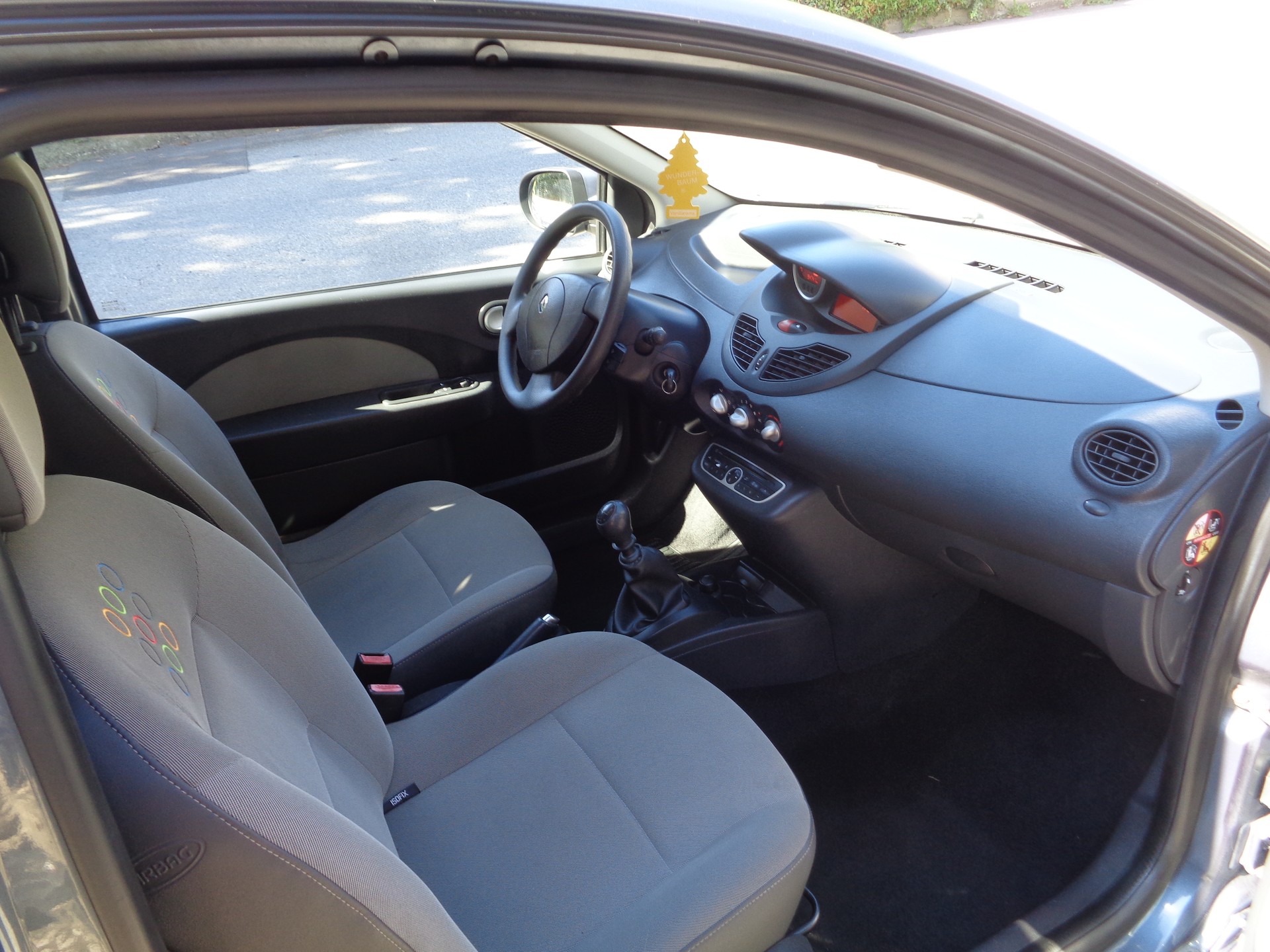 RENAULT Twingo 1.2 16V Expression-image-11