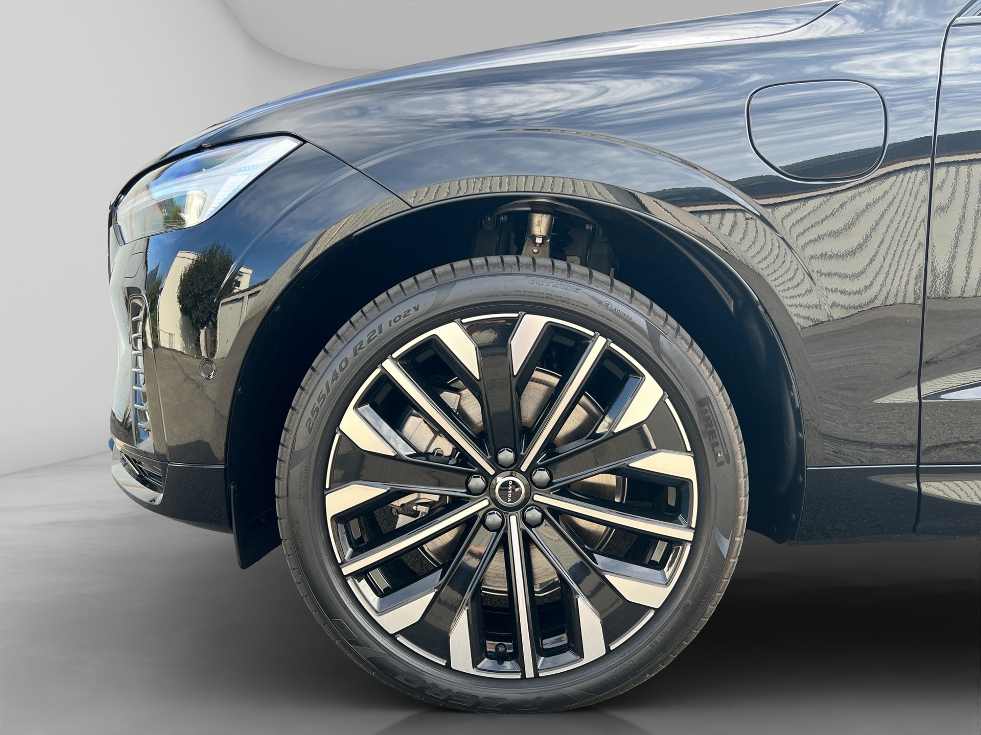 VOLVO XC60 2.0 T8 TE Ultra Dark eAWD-image-8
