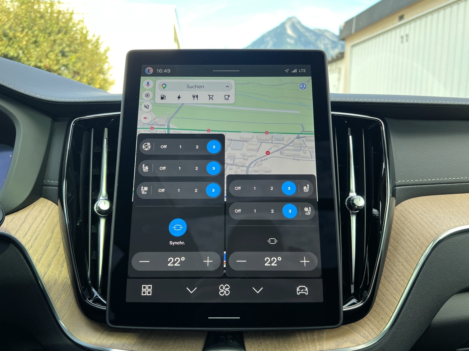 VOLVO XC60 2.0 T8 TE Ultra Dark eAWD-image-19