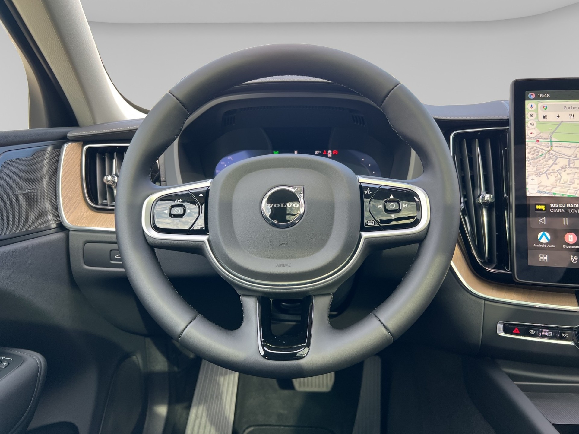 VOLVO XC60 2.0 T8 TE Ultra Dark eAWD-image-11