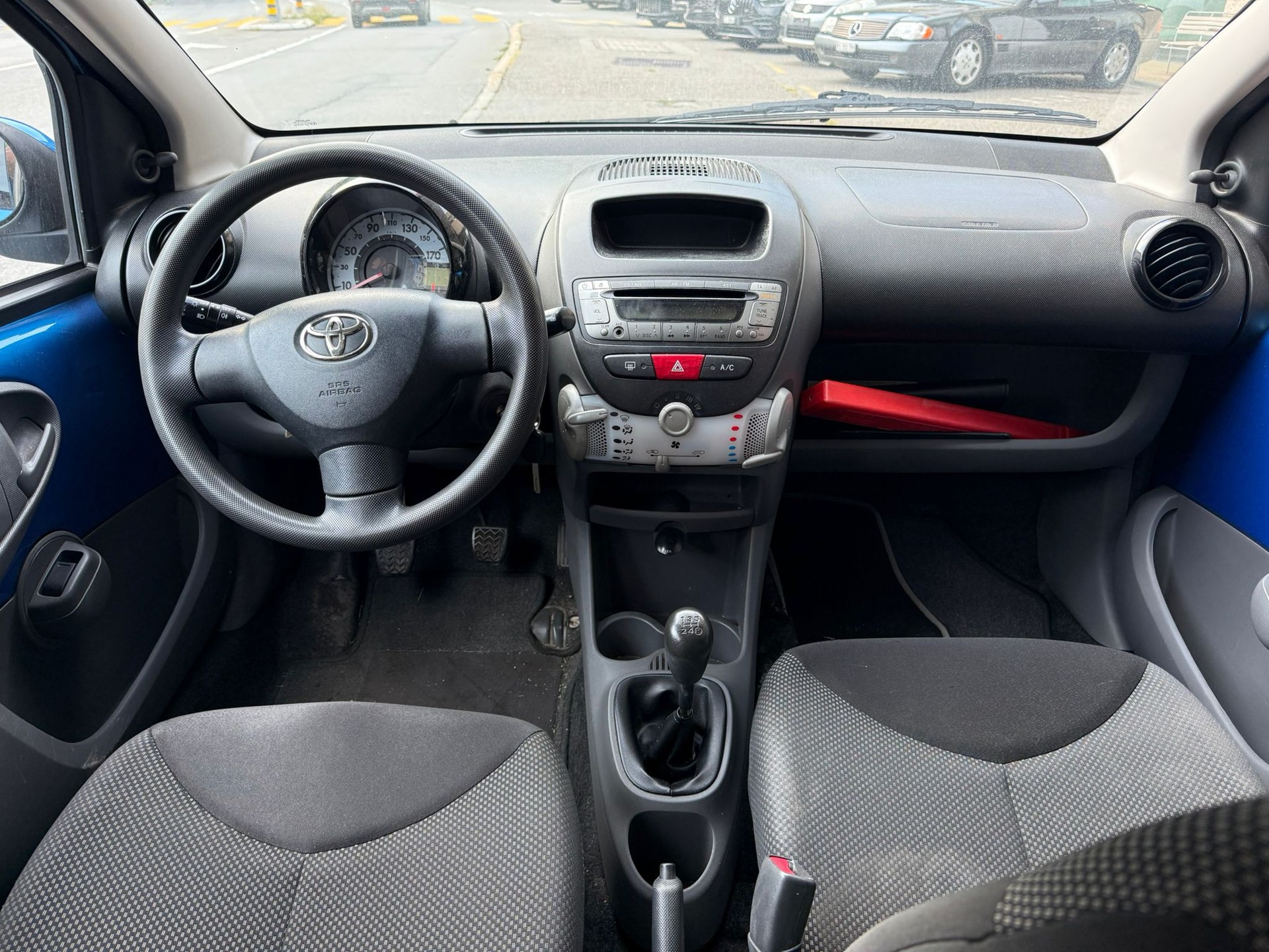 TOYOTA Aygo 1.0 Linea Sol-image-8