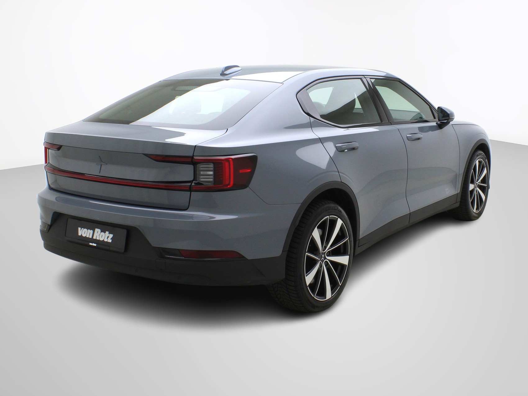POLESTAR 2 Long Range Dual Motor AWD-image-4