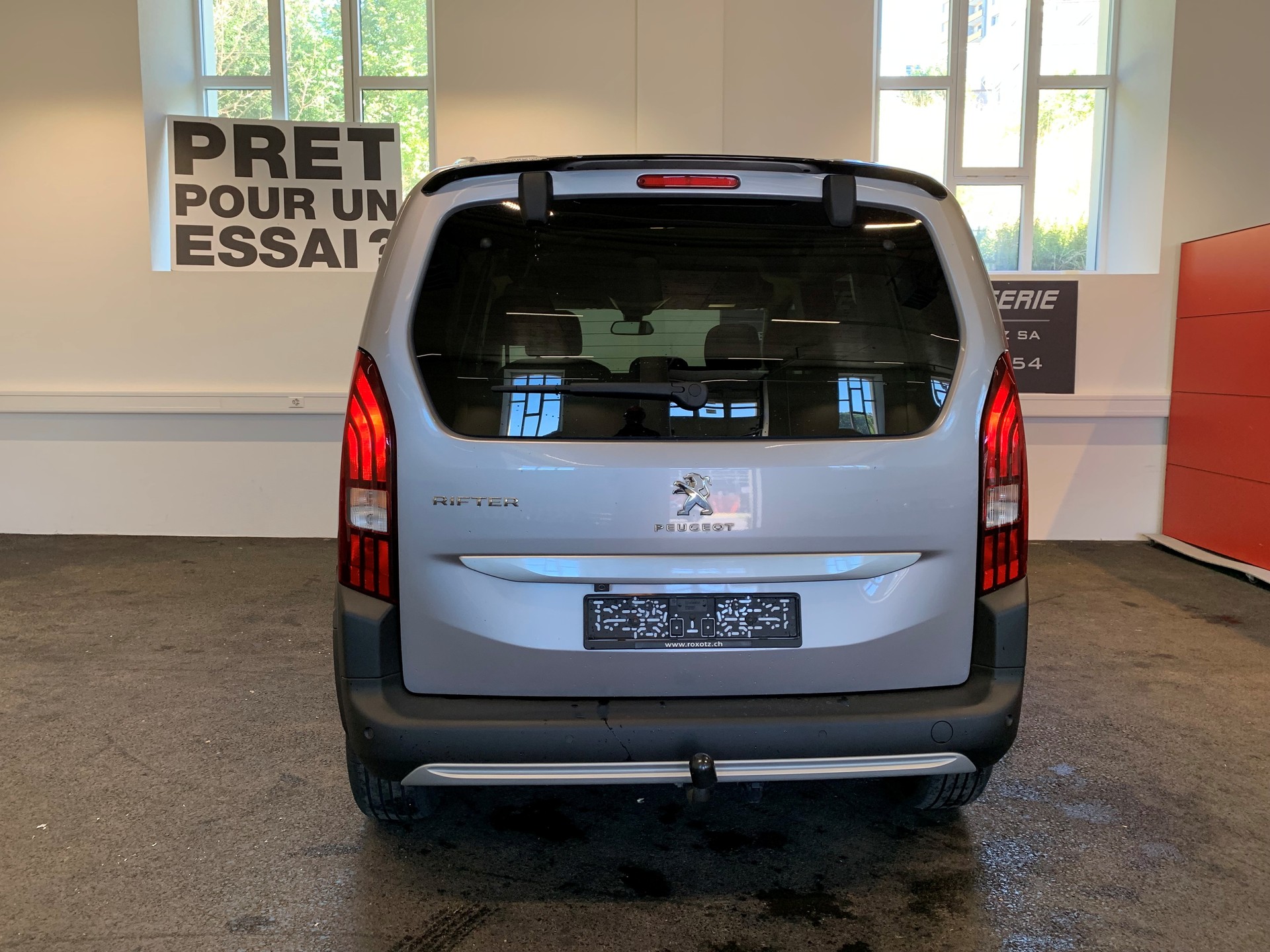 PEUGEOT Rifter 1.5 BlueHDi Allure Pack-image-6