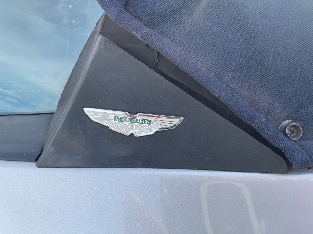 ASTON MARTIN DB7 Volante-image-7