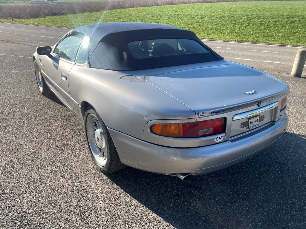 ASTON MARTIN DB7 Volante-image-1