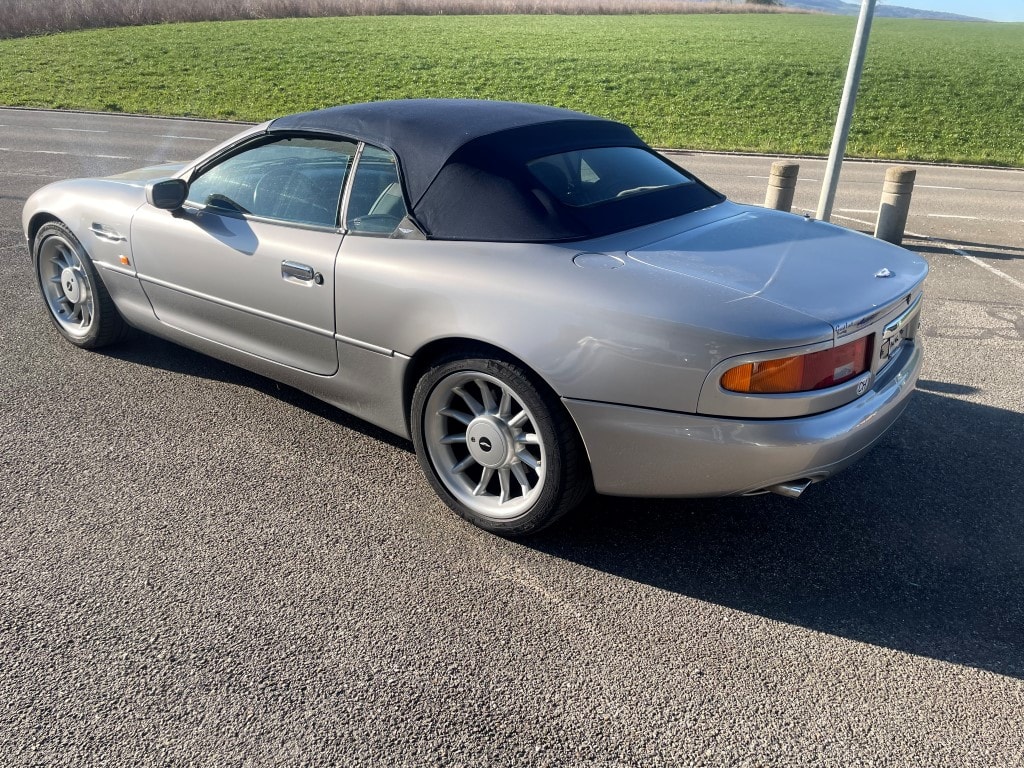 ASTON MARTIN DB7 Volante-image-2