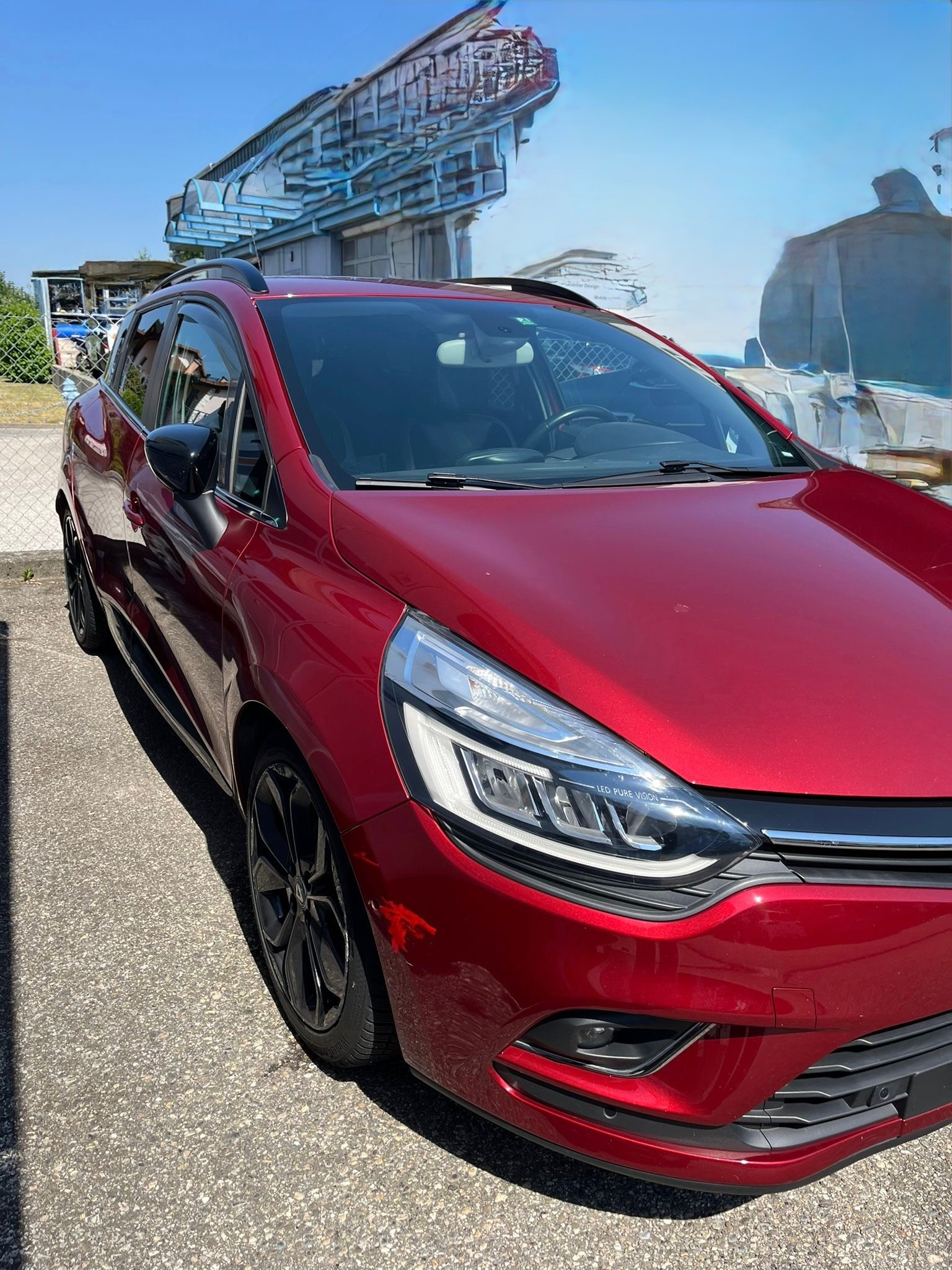 RENAULT Clio Grandtour 1.2 16V T Swiss Edition EDC-image-0