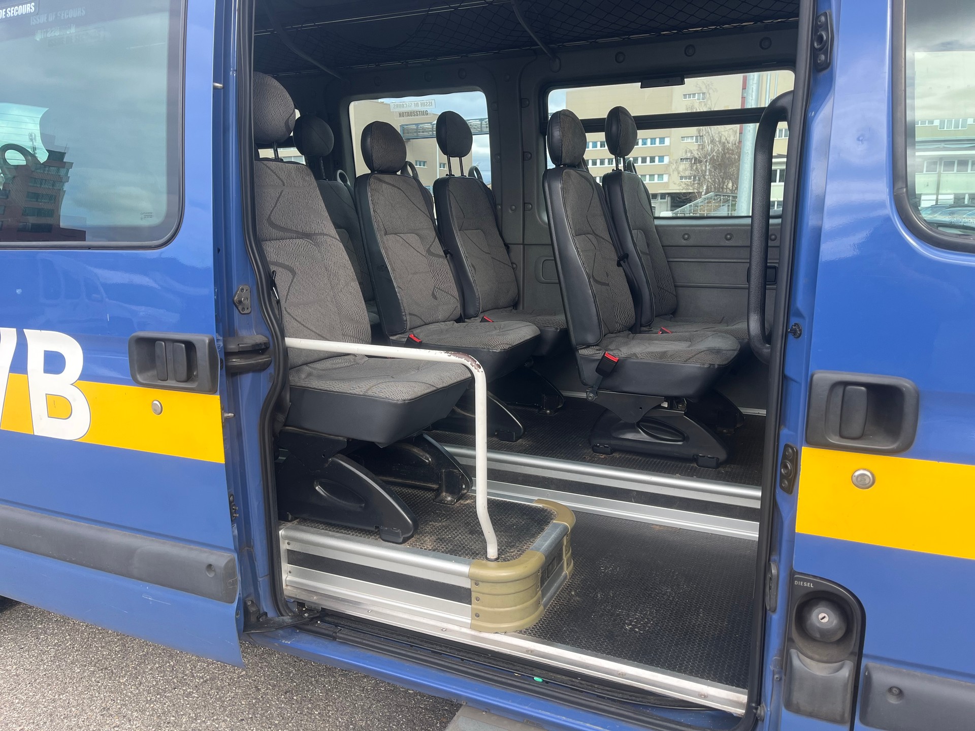 RENAULT Master T39 2.5dCi L3H2-image-7