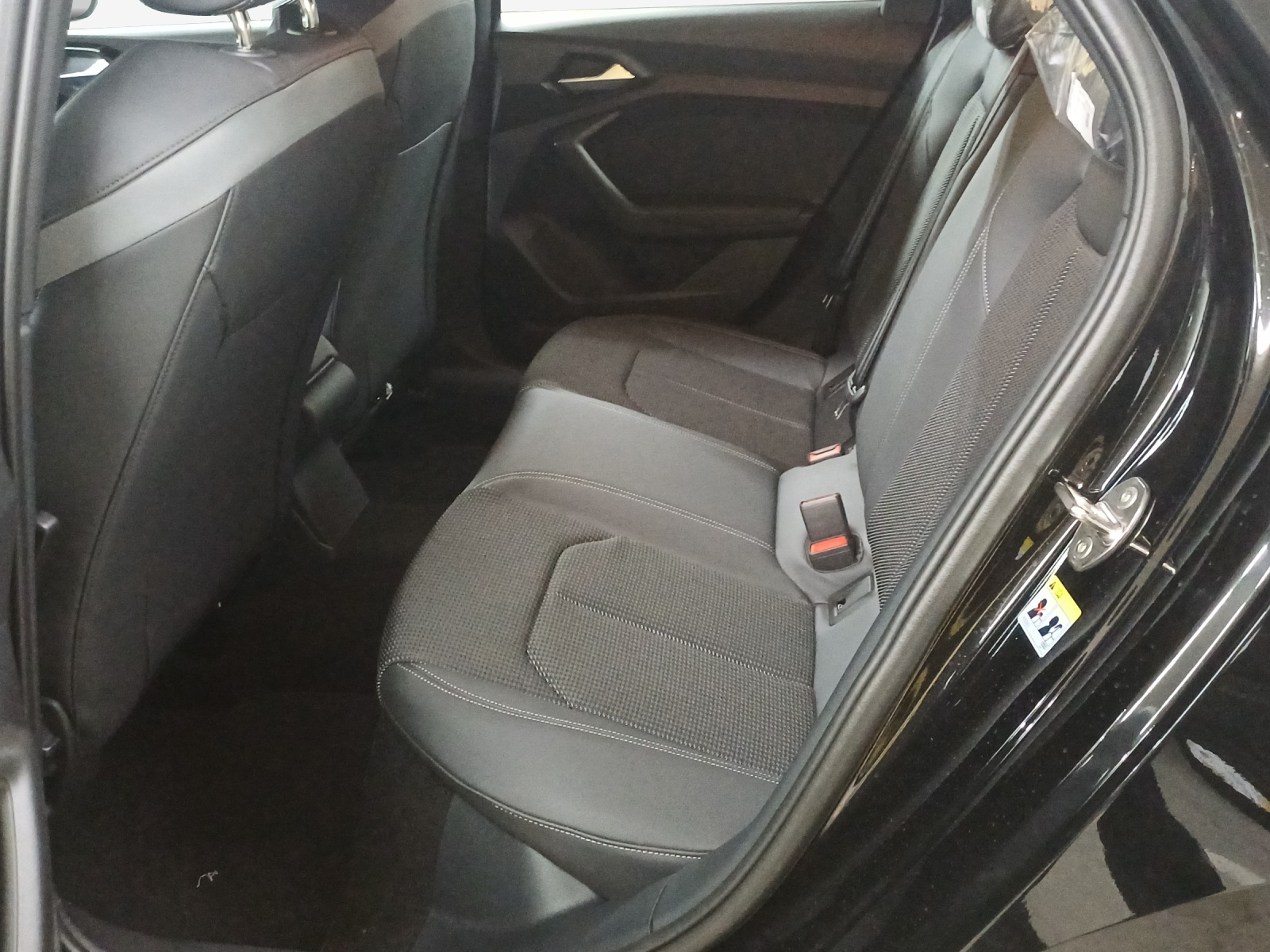 AUDI A1 Sportback 30 TFSI S-tronic-image-11