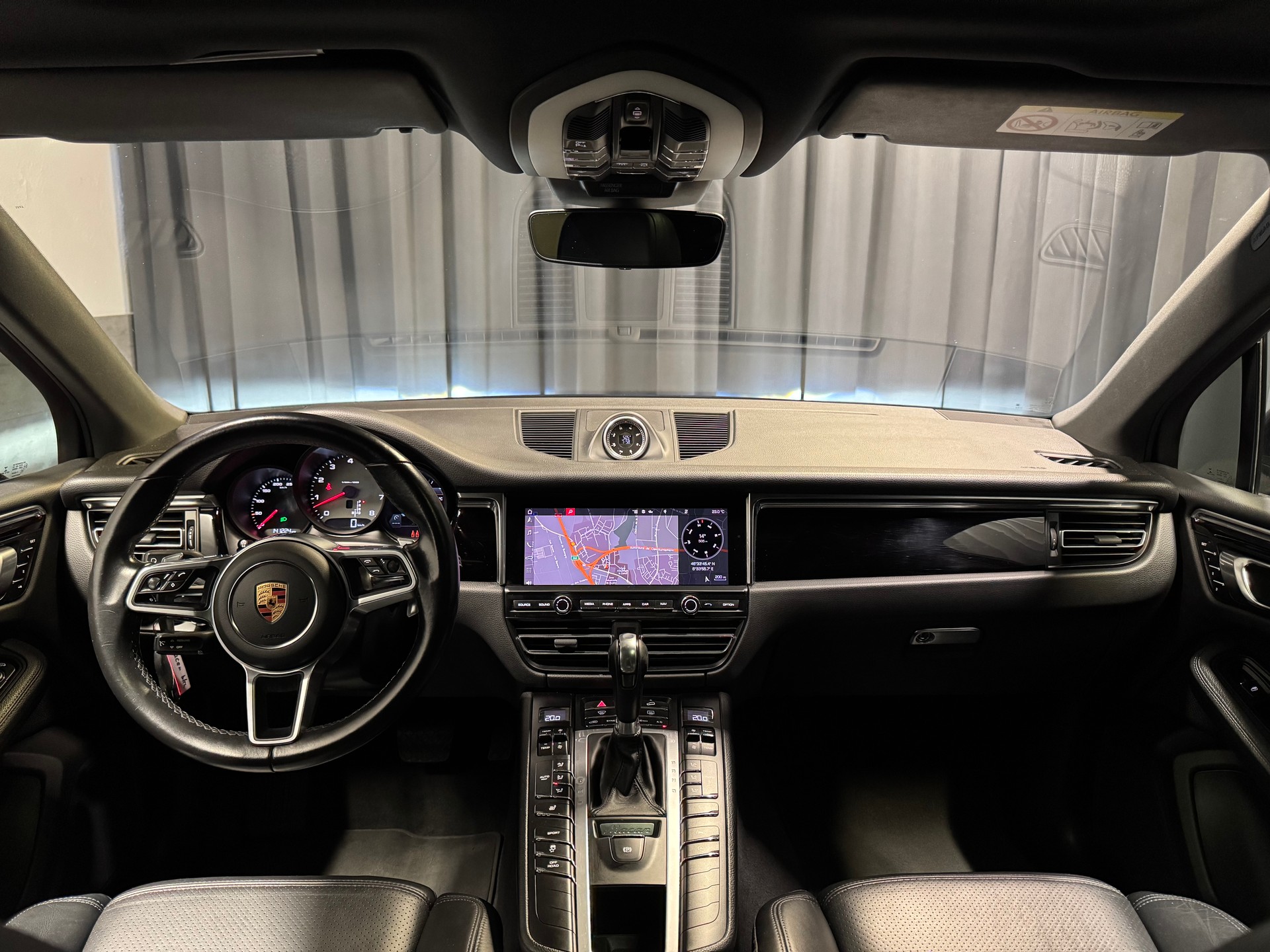 PORSCHE Macan S PDK (35)-image-10