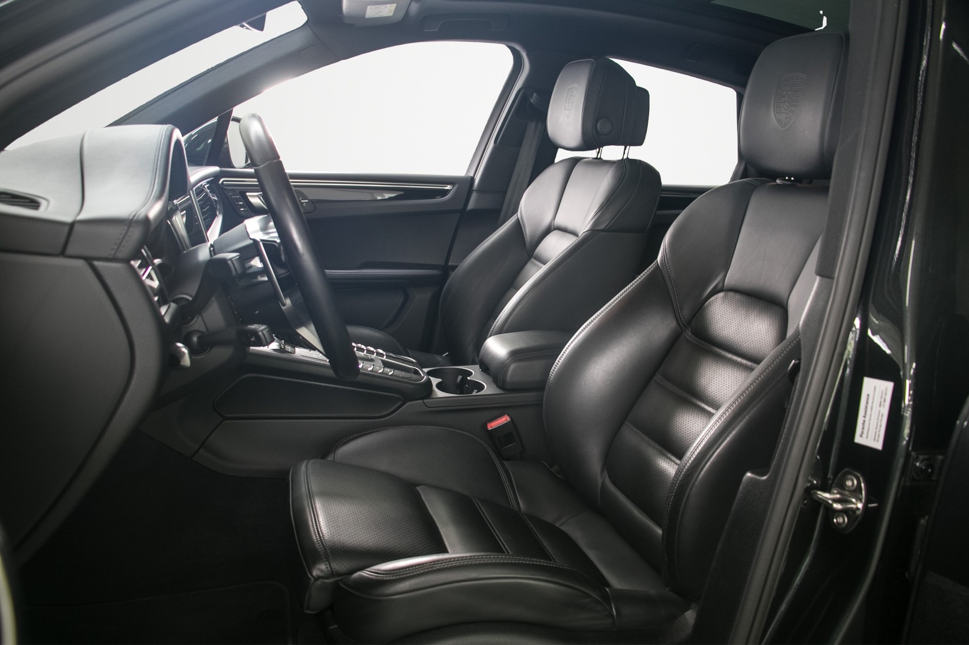 PORSCHE Macan S PDK-image-13