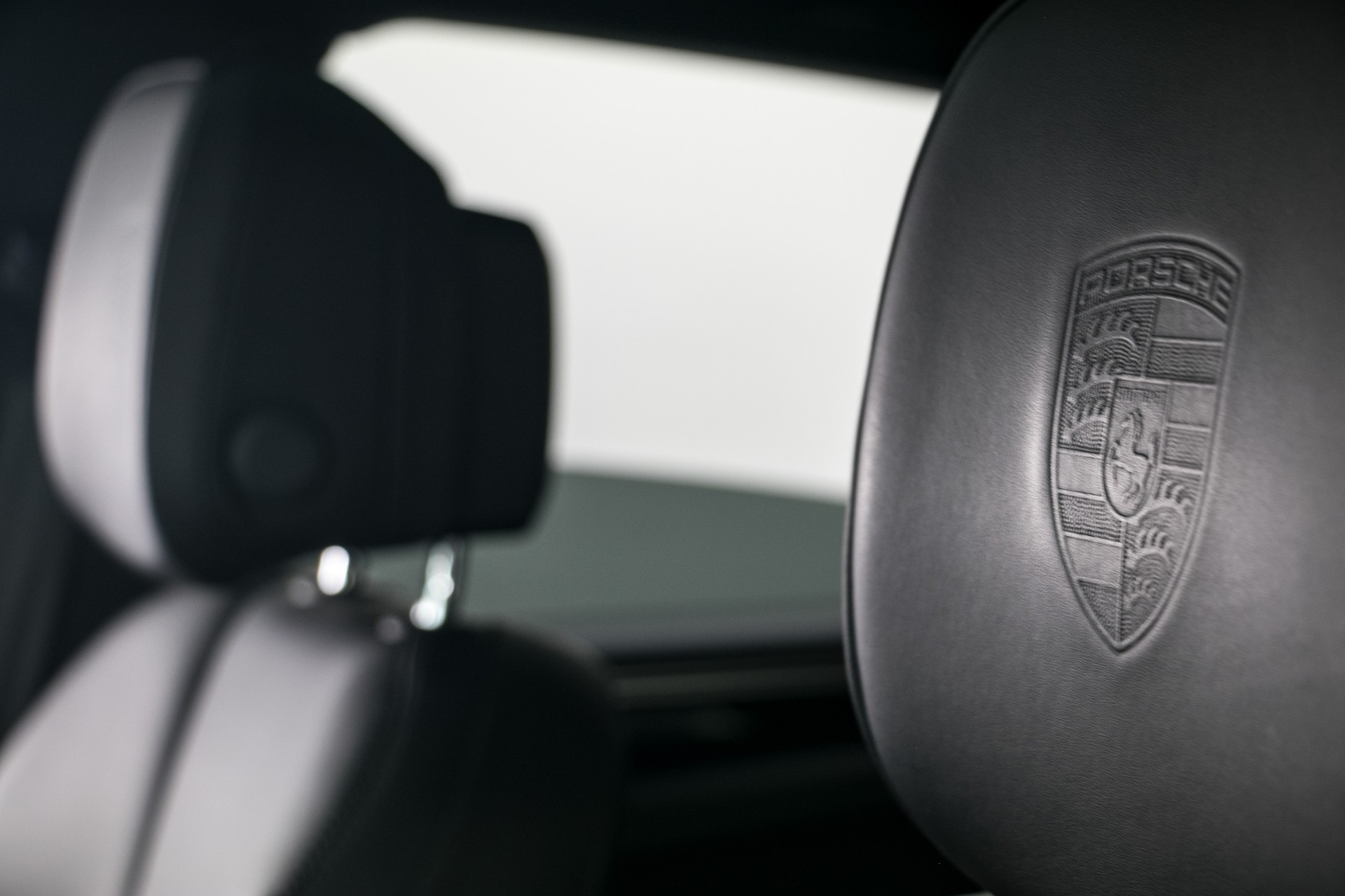 PORSCHE Macan S PDK-image-12