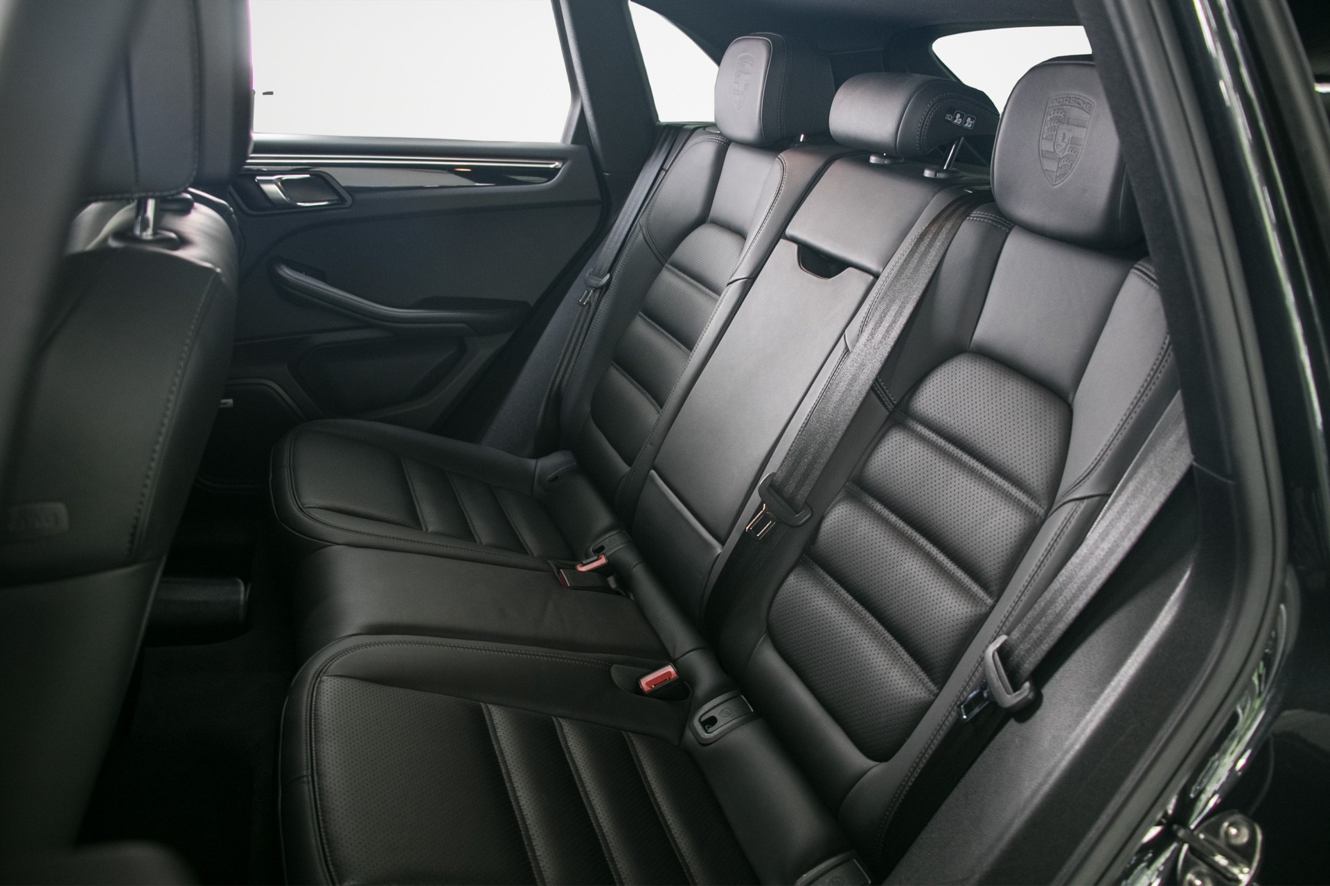 PORSCHE Macan S PDK-image-14
