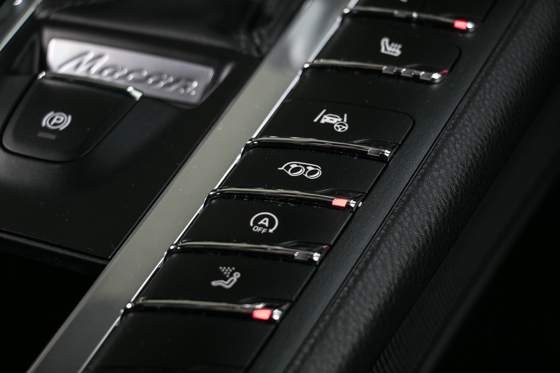 PORSCHE Macan S PDK-image-9